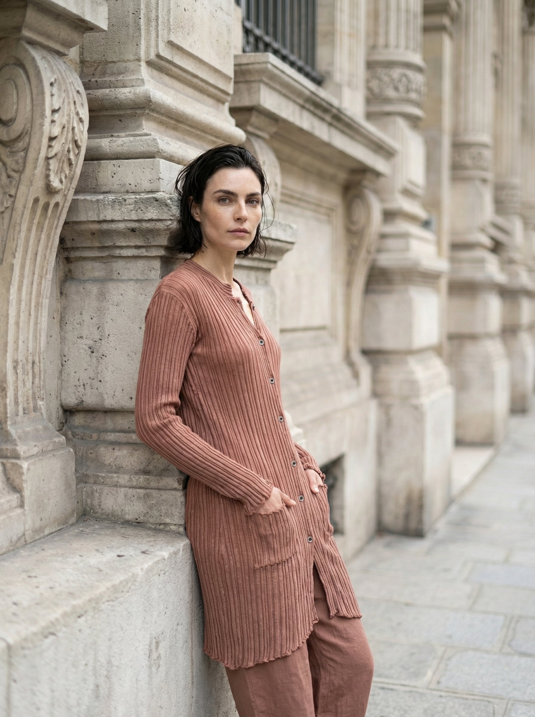 TRANSIT - CARDIGAN - Three Quarter - Detail Focus