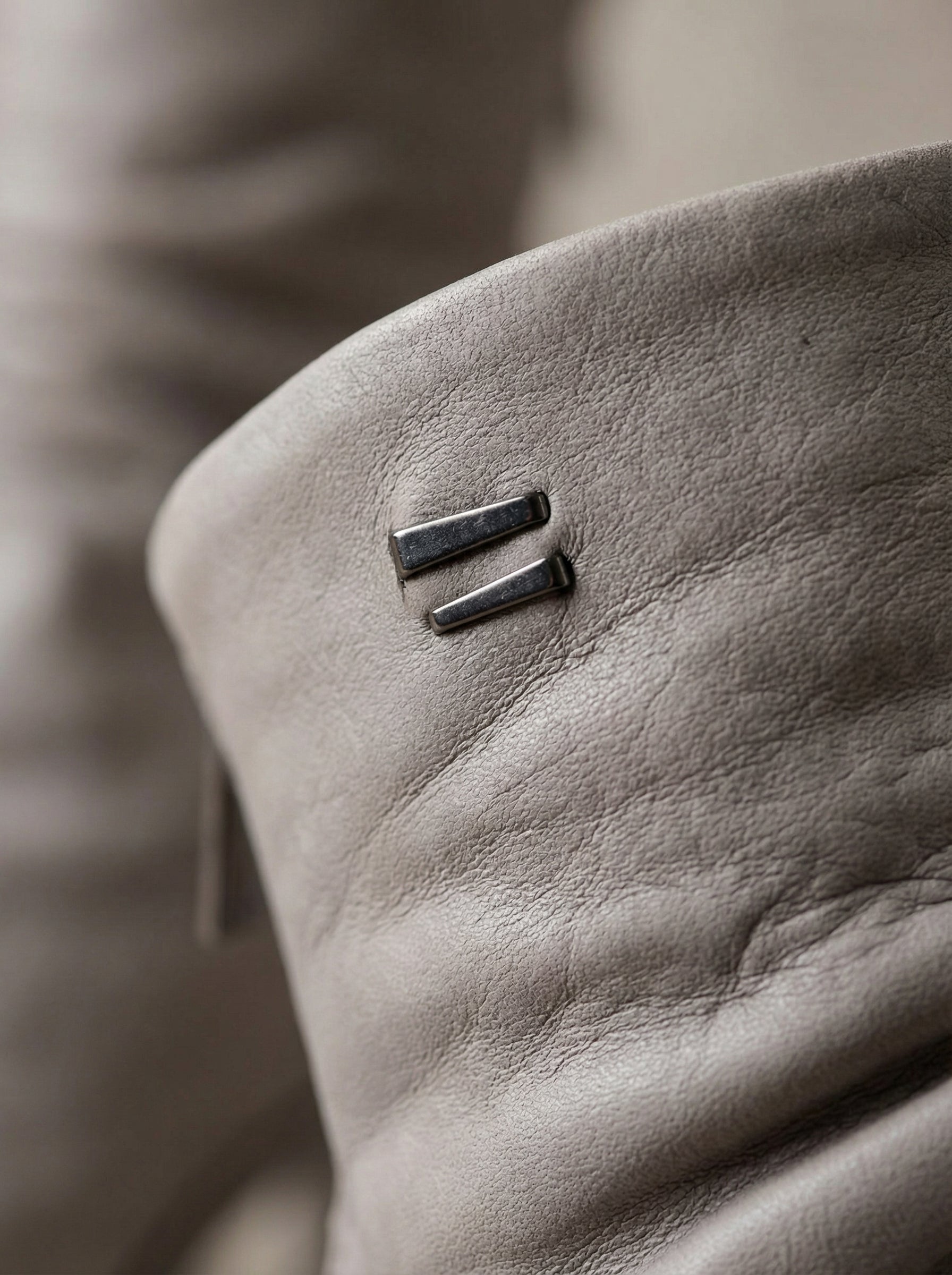 THE LAST CONSPIRACY - KENNA - Detail Close-Up