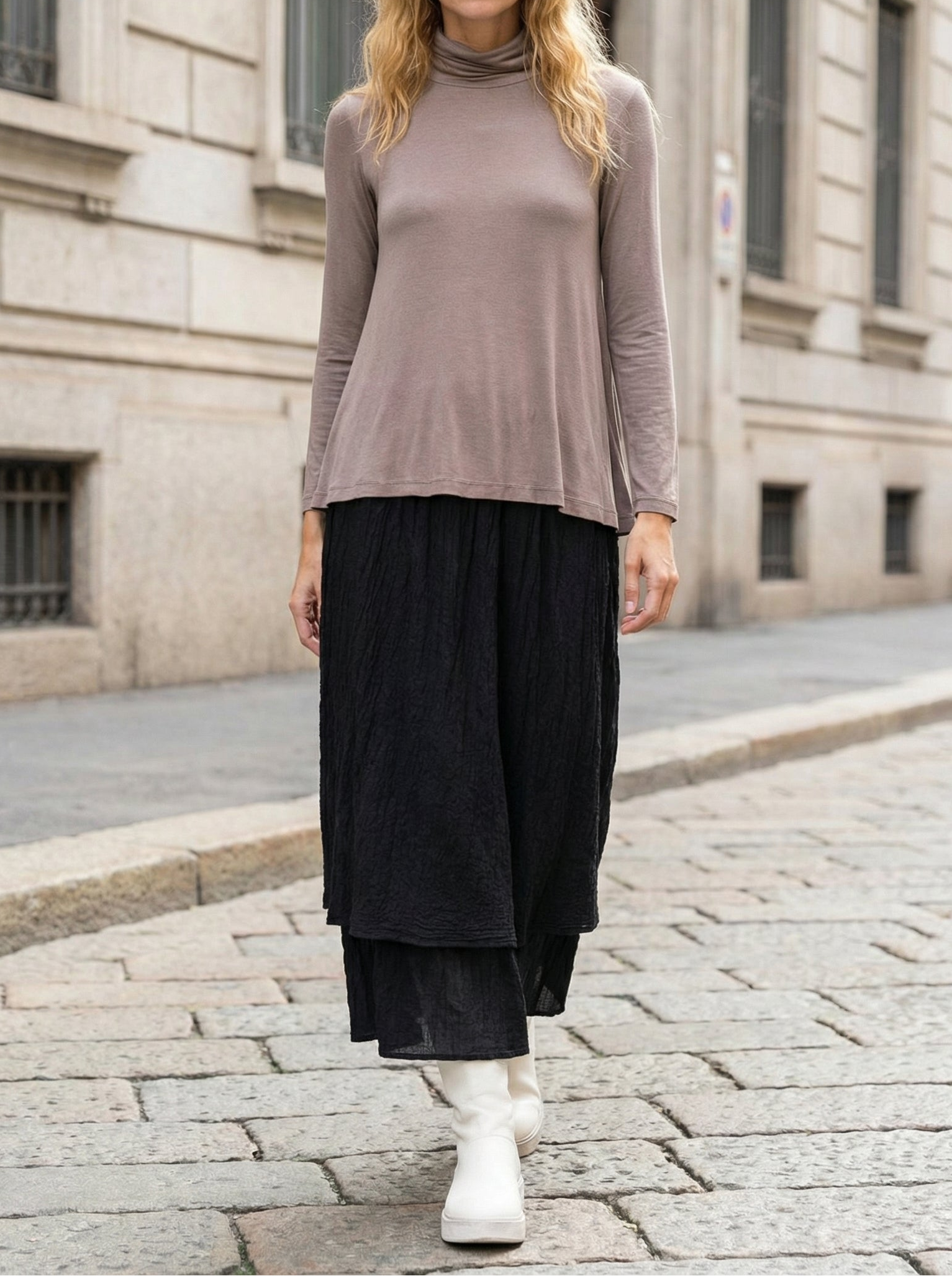 TRANSIT - Flared Turtleneck Shirt - Full Body - Walking Motion - Tel Aviv Street Style