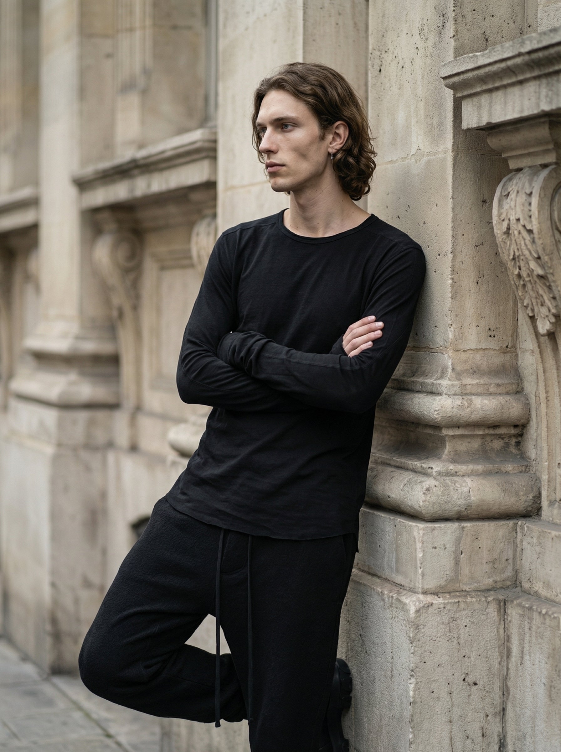 THOM KROM - Round Neck Longsleeve T-Shirt - Editorial - Leaning Pose