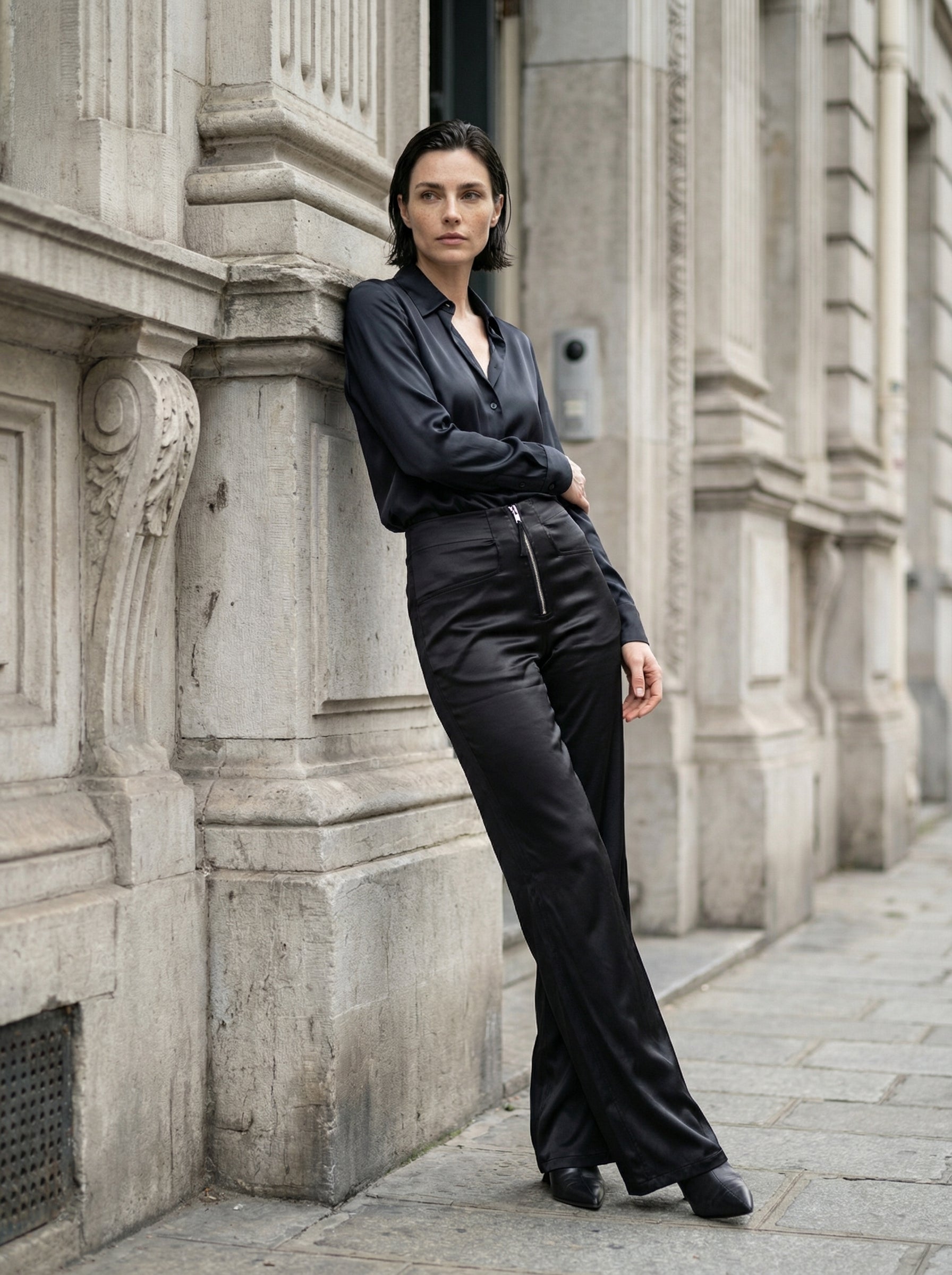 THOM KROM - Satin Look Trousers - Three Quarter - Detail Focus