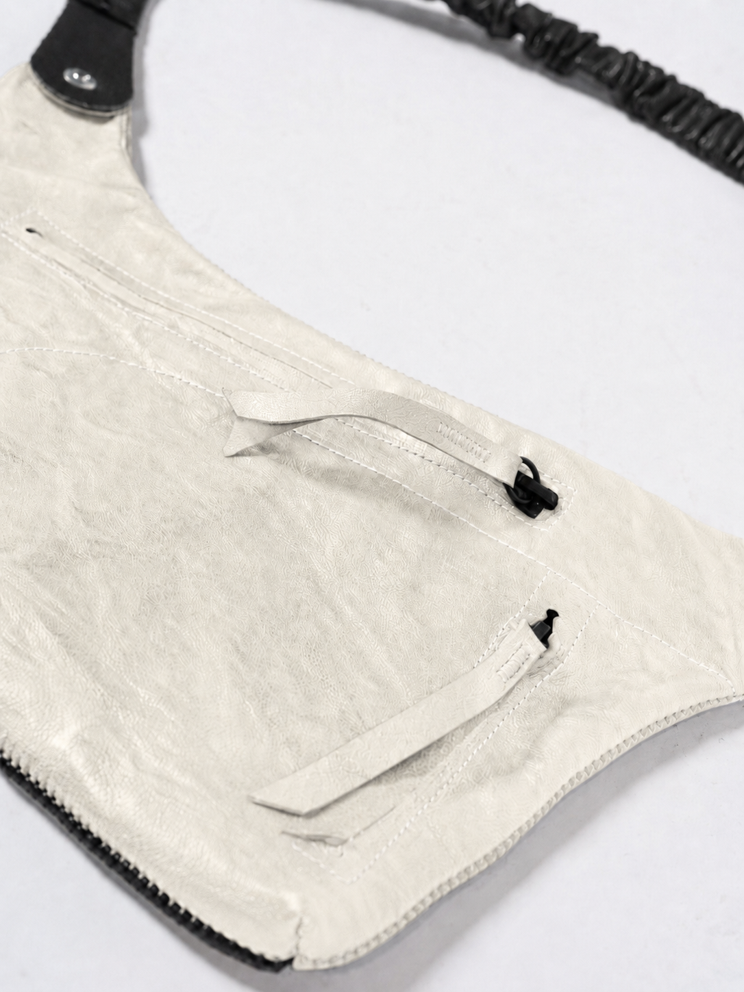 Passager Leather Pouch