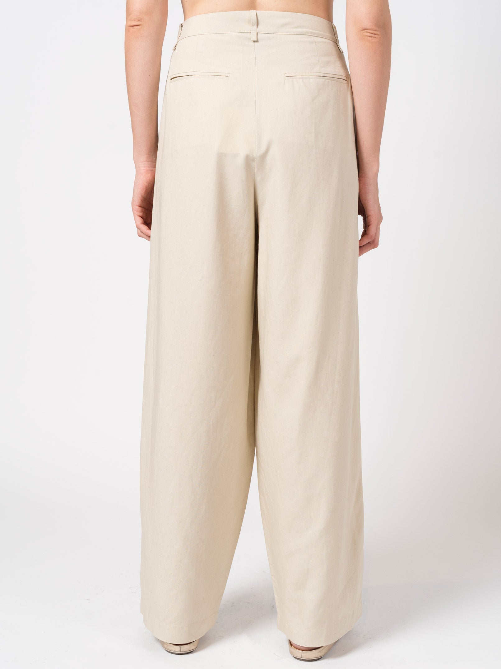 Wide-Leg Pleated Trousers - INN7