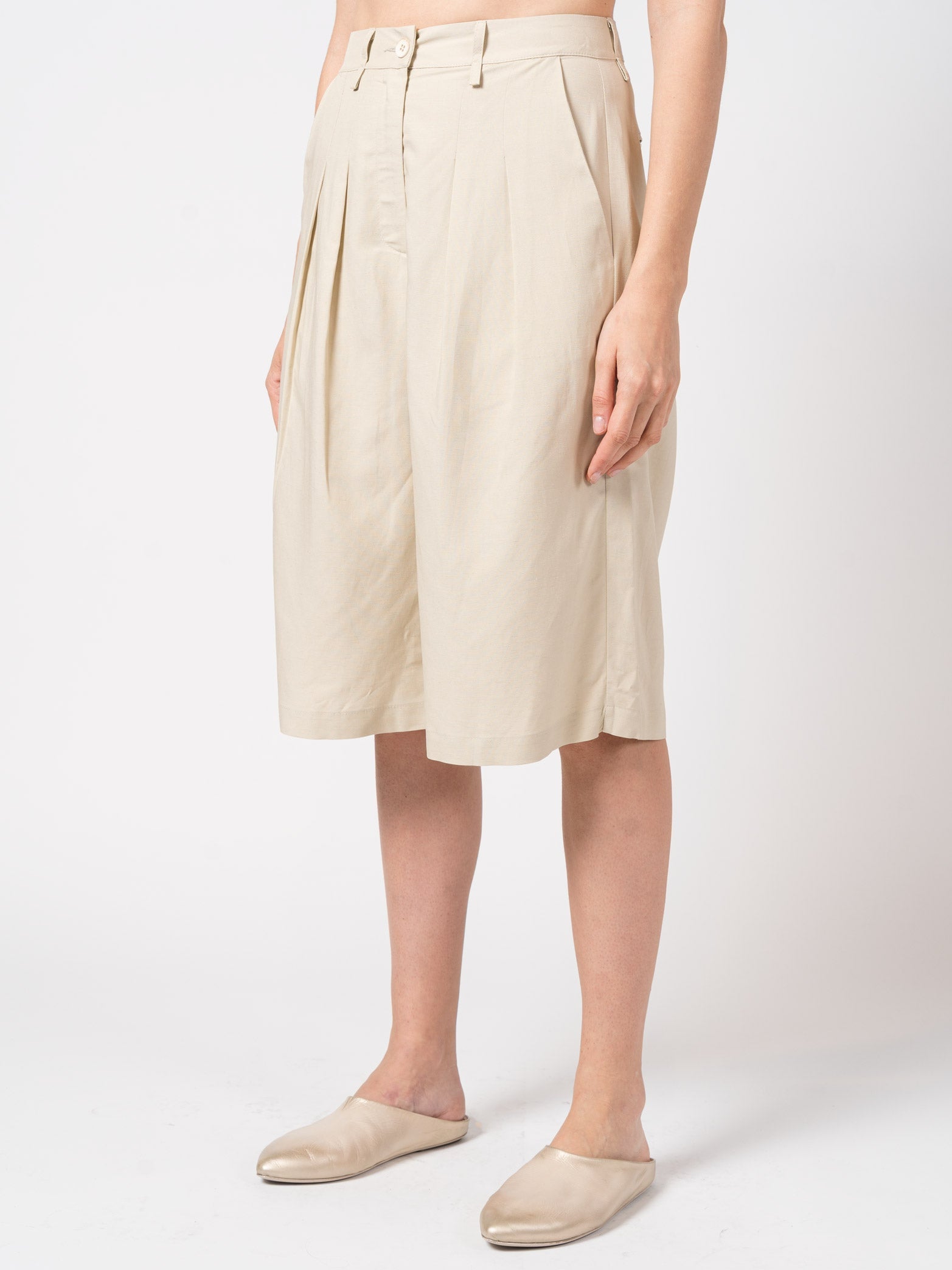 Pleated Bermuda Shorts - INN7