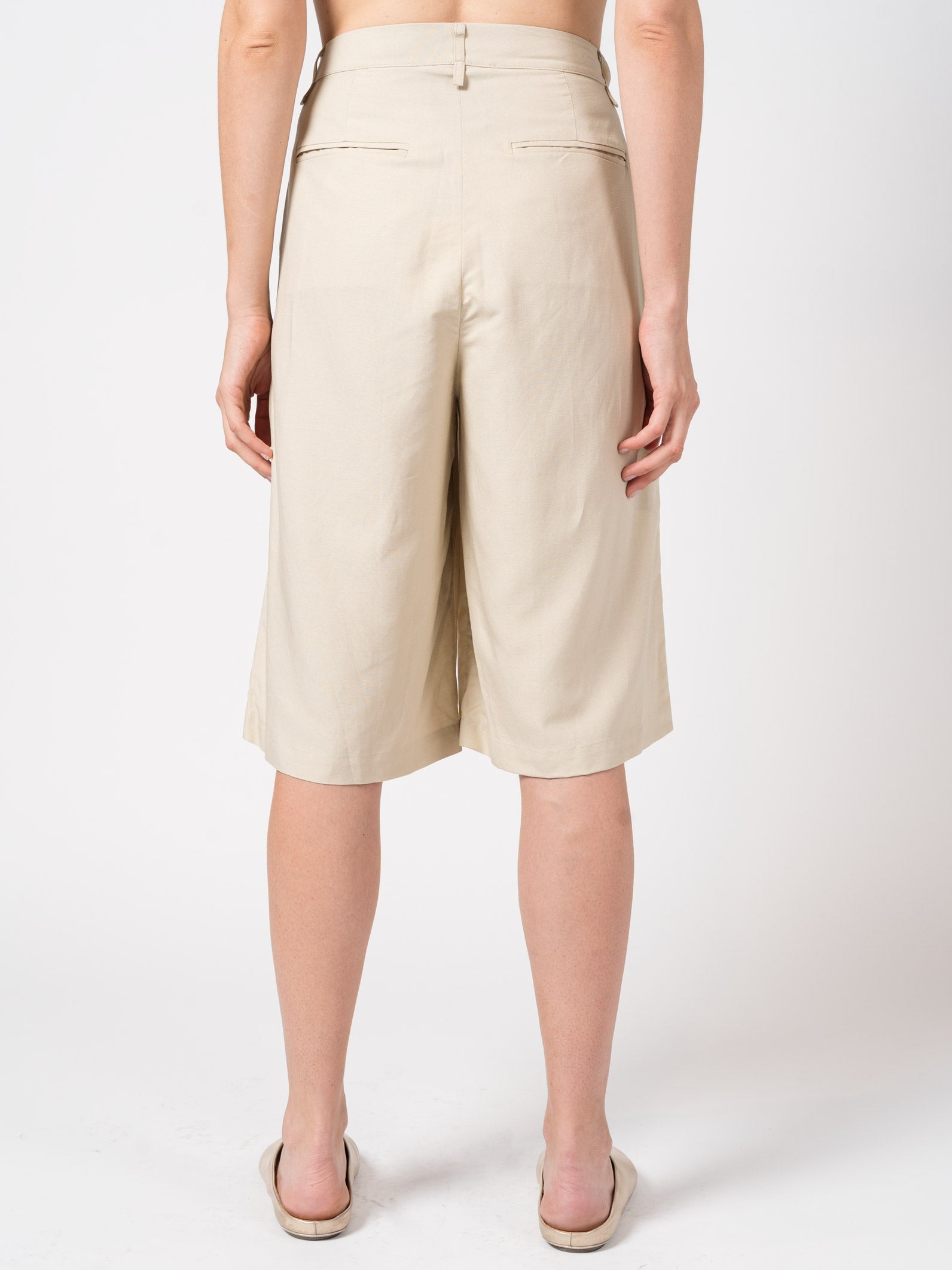Pleated Bermuda Shorts - INN7
