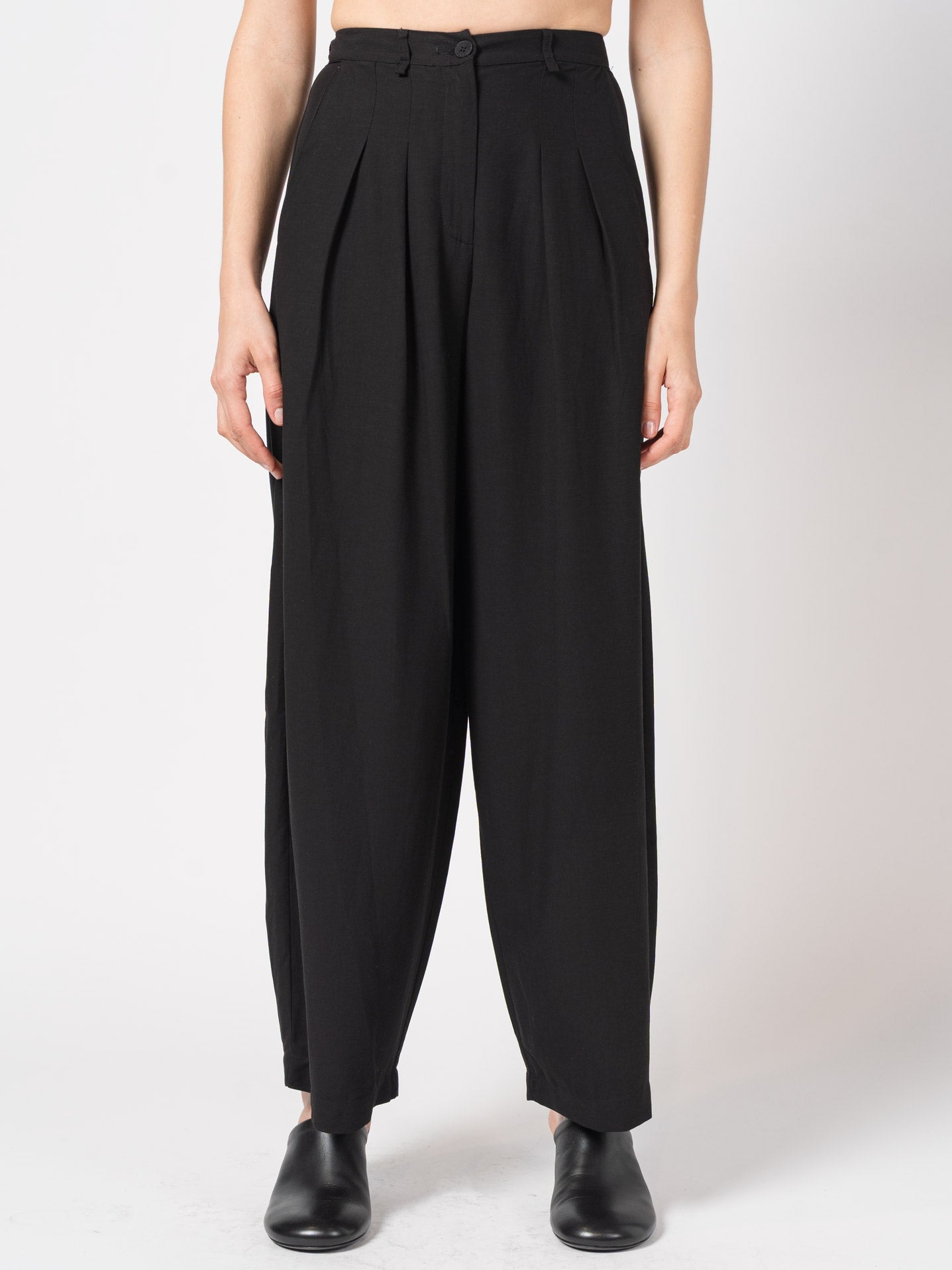Wide-Leg Pleated Trousers - INN7