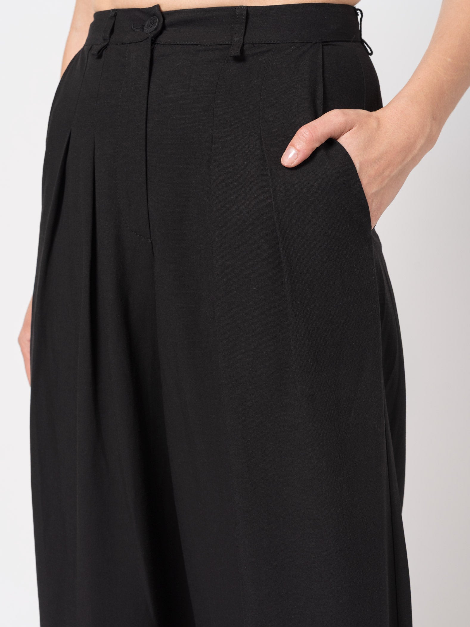 Wide-Leg Pleated Trousers - INN7