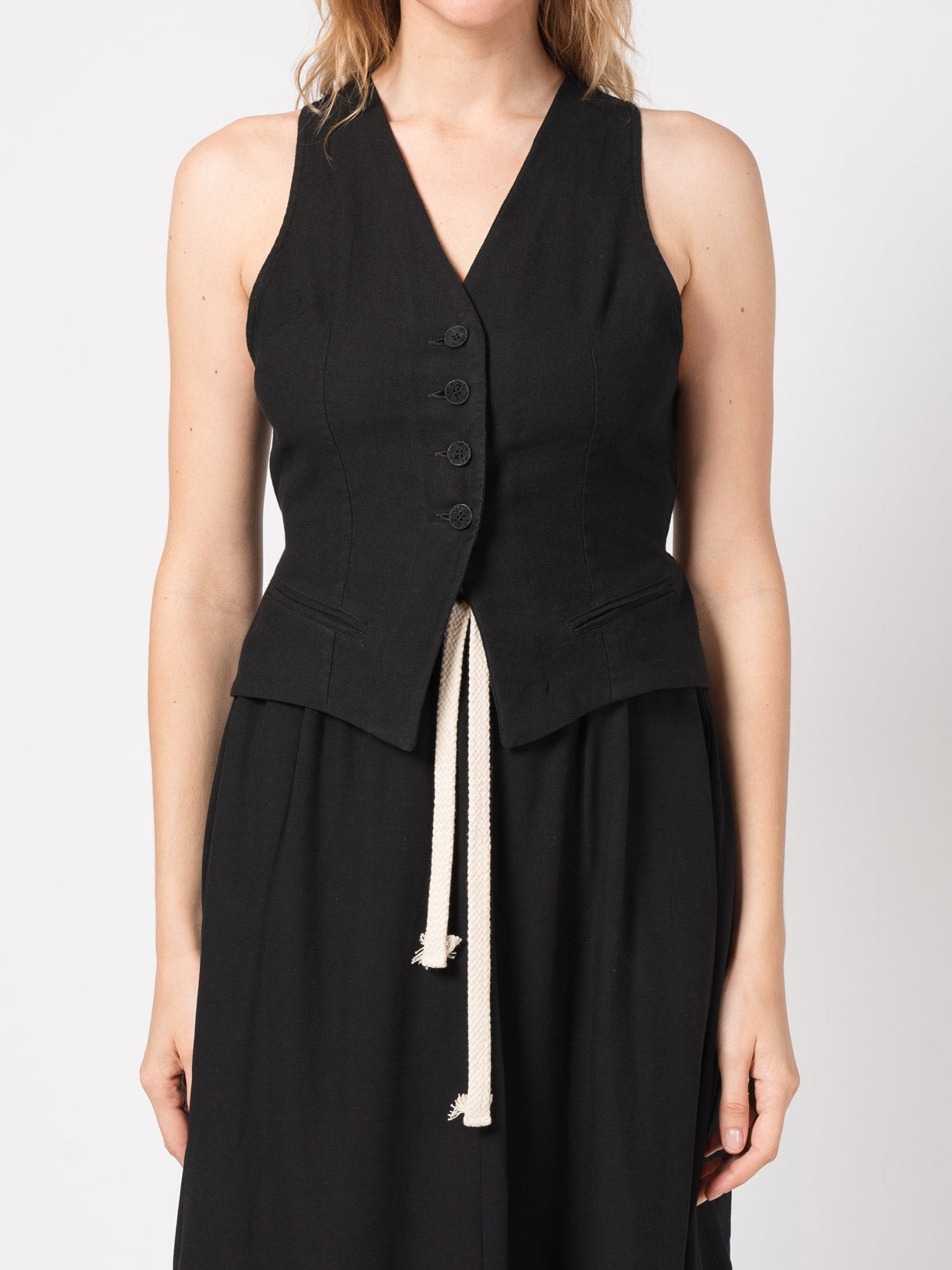 Tailored Linen-Blend Vest - INN7
