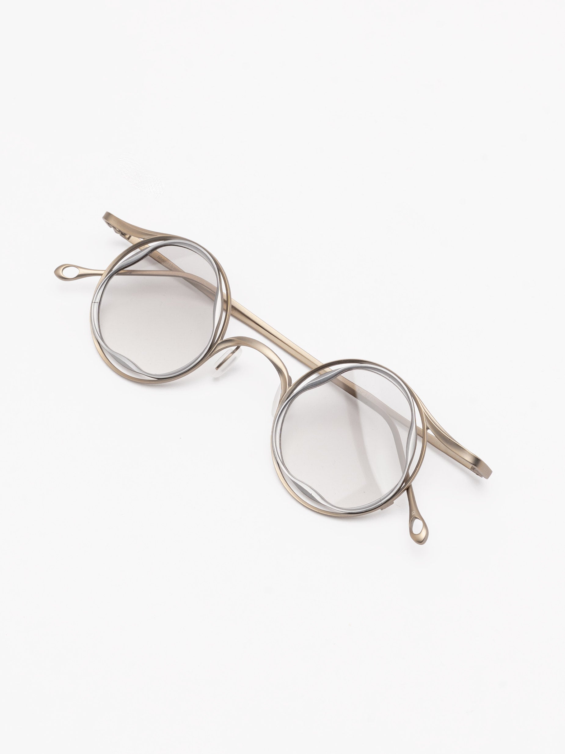 Round Titanium Frame Eyewear - INN7