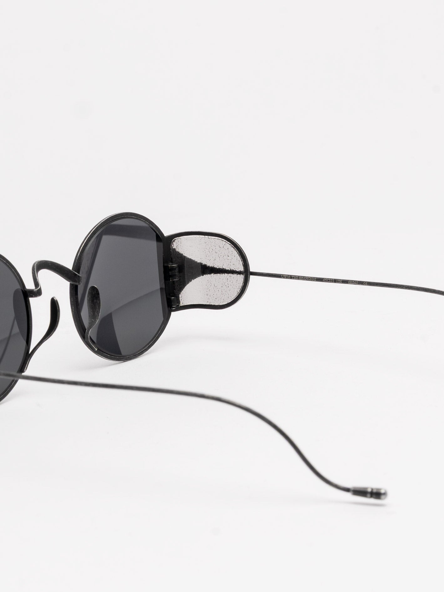 Side-Shield Sunglasses - INN7
