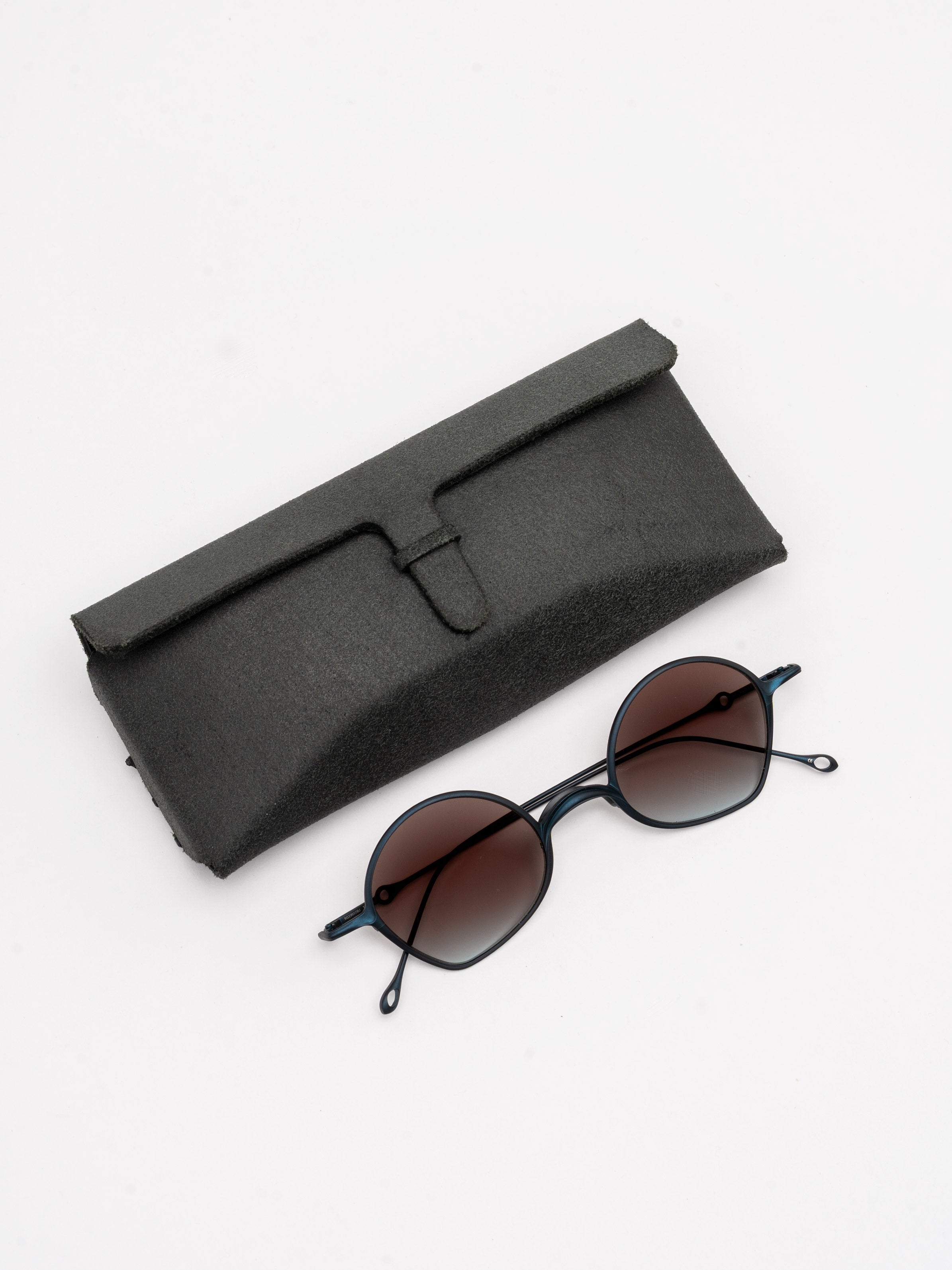 Gradient Lens Titanium Sunglasses - INN7