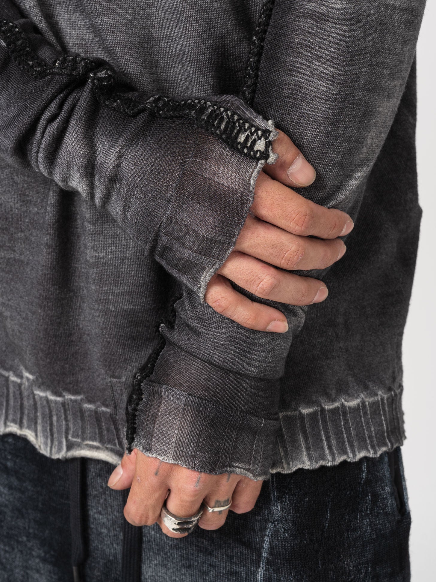 Thin Wool Embroidered Sweater - INN7