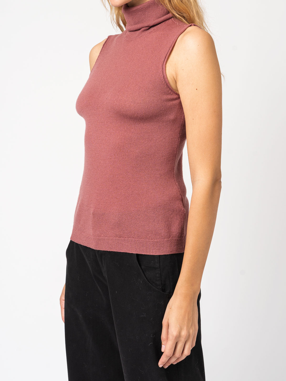 Sleeveless Cashmere Turtleneck Knit - INN7
