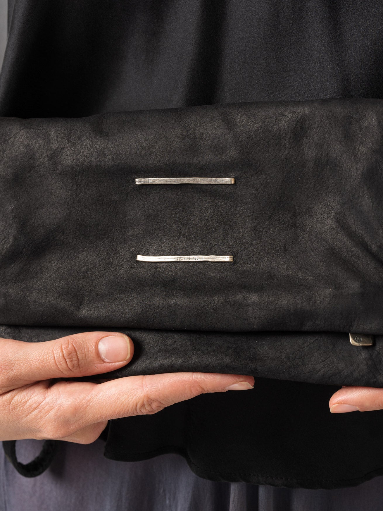 Waxed Nubuck Wallet - INN7