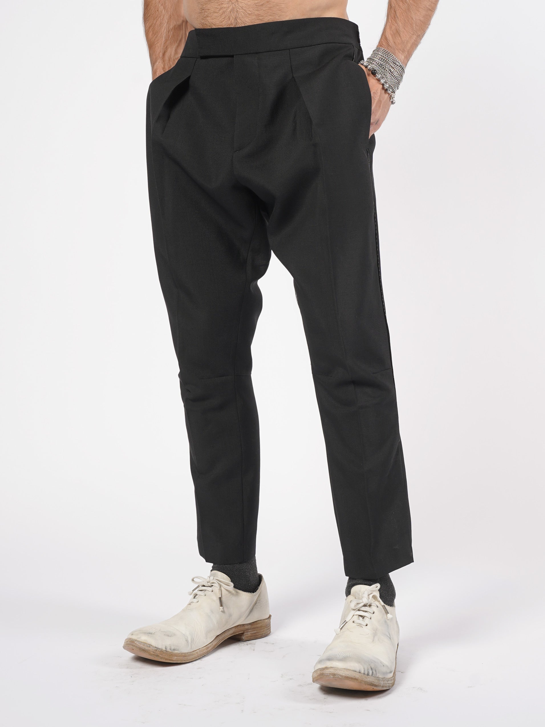 Pleated Wool-Mohair Trousers - INN7