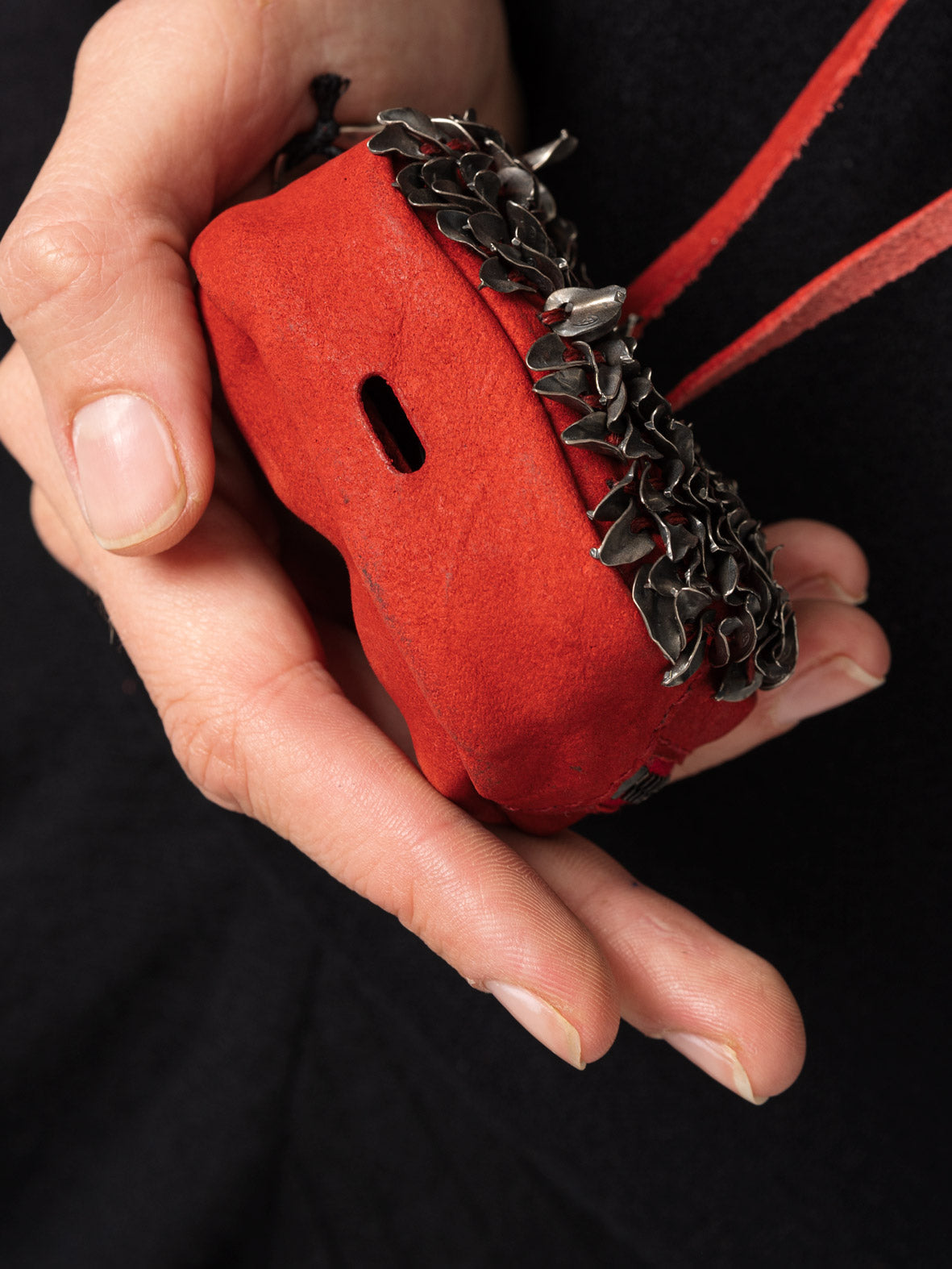 Bullskin AirPod Holder - INN7