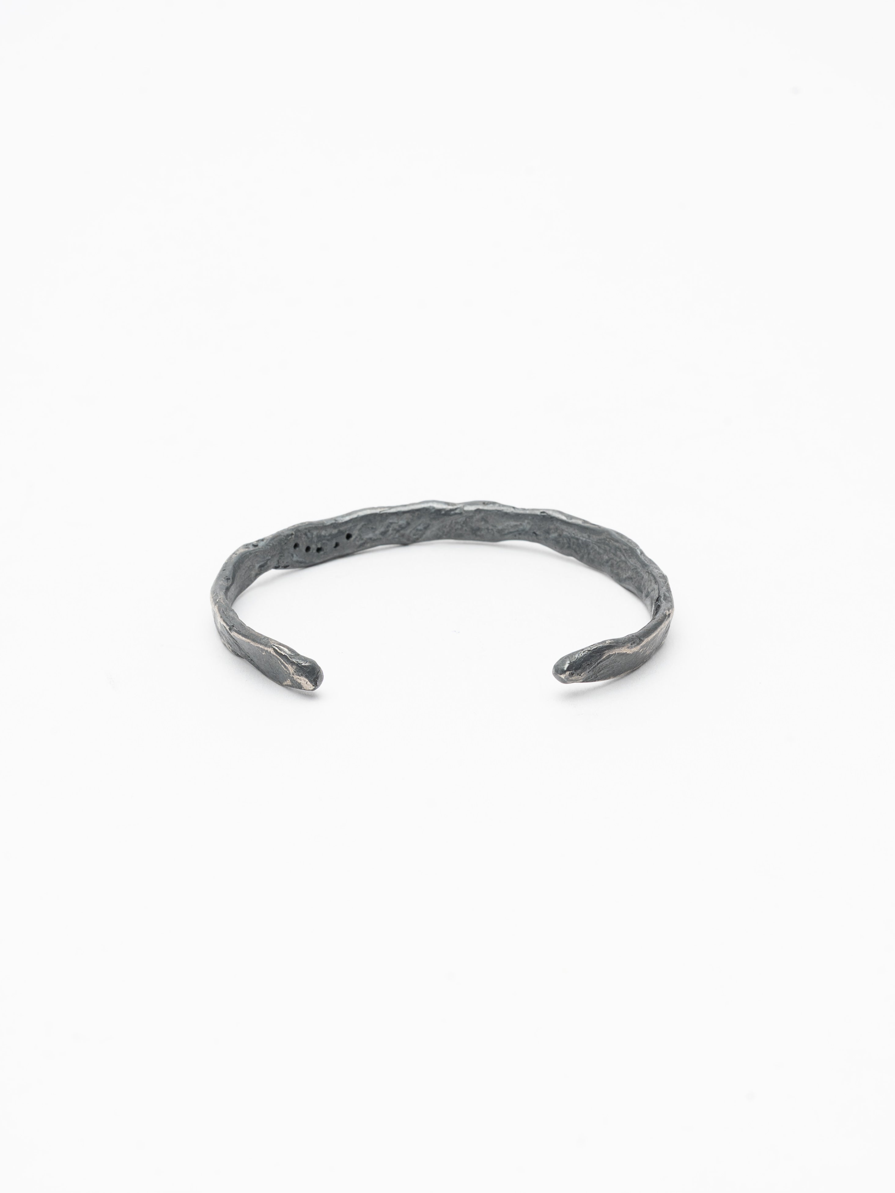 Open Cuff Bracelet with Black Diamonds - INN7