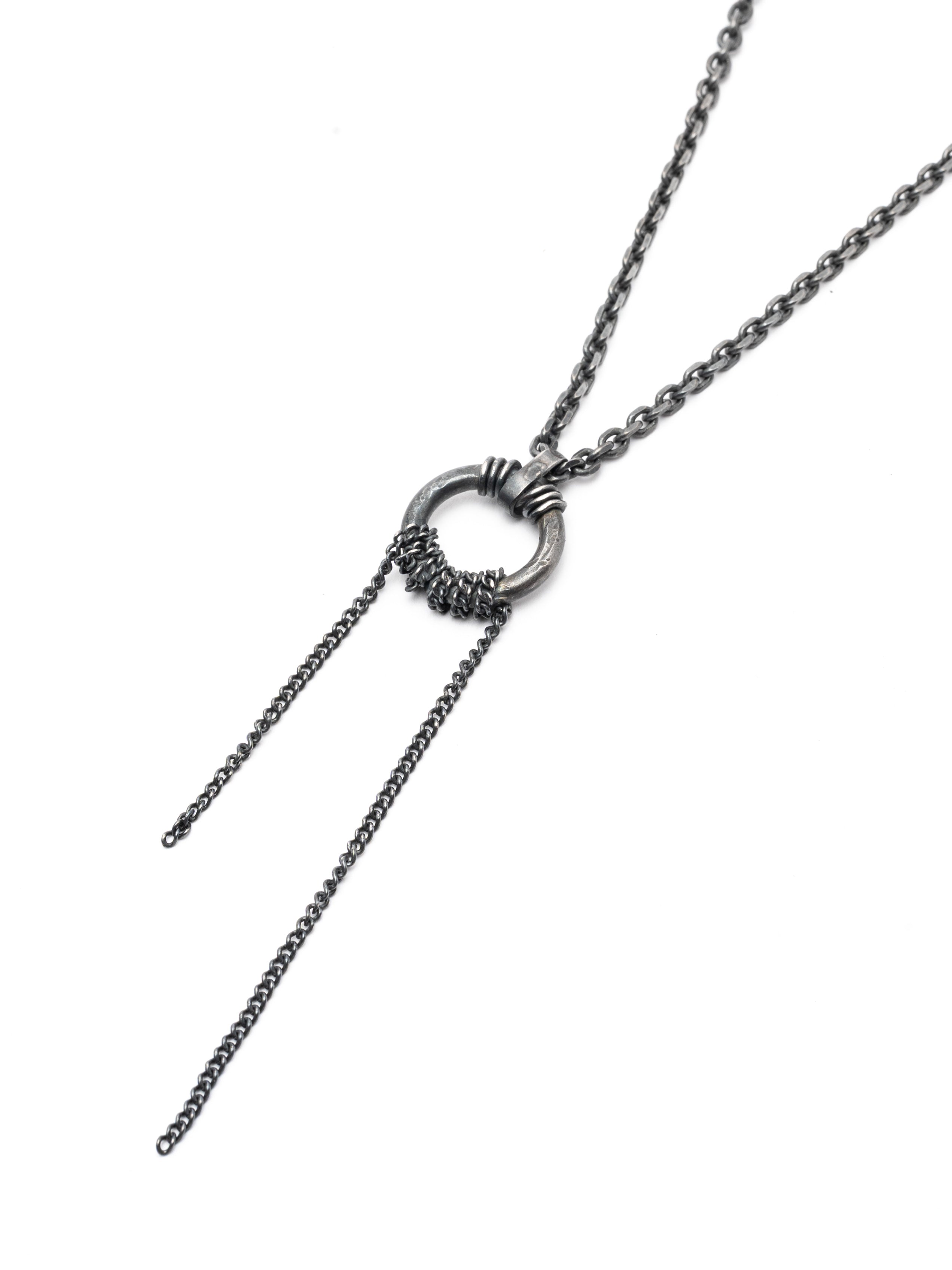 Pendant Necklace with Hanging Chains - INN7