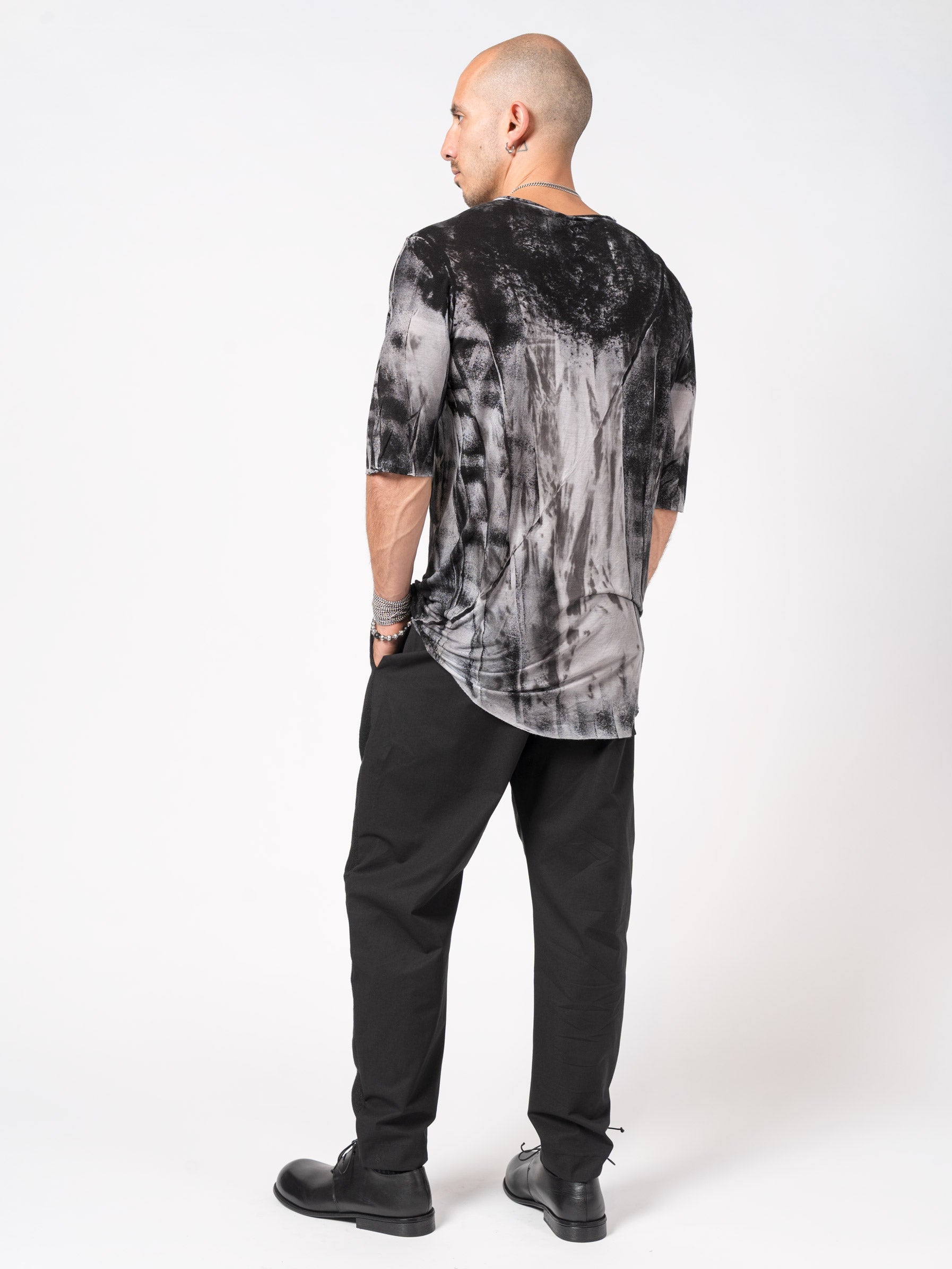 Abstract-Dyed V-Neck T-Shirt - INN7