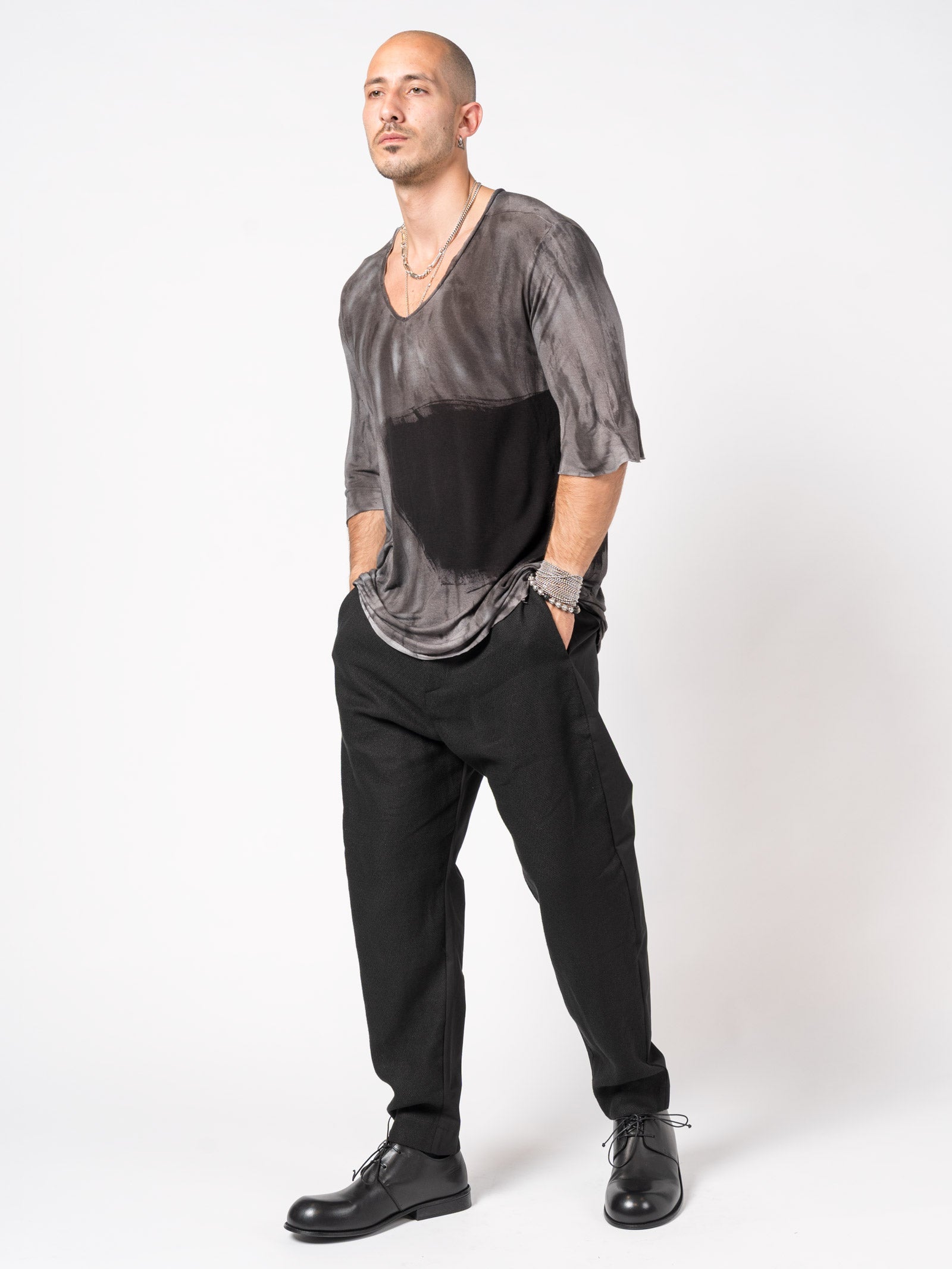 Two-Tone Brush-Dyed V-Neck T-Shirt - INN7