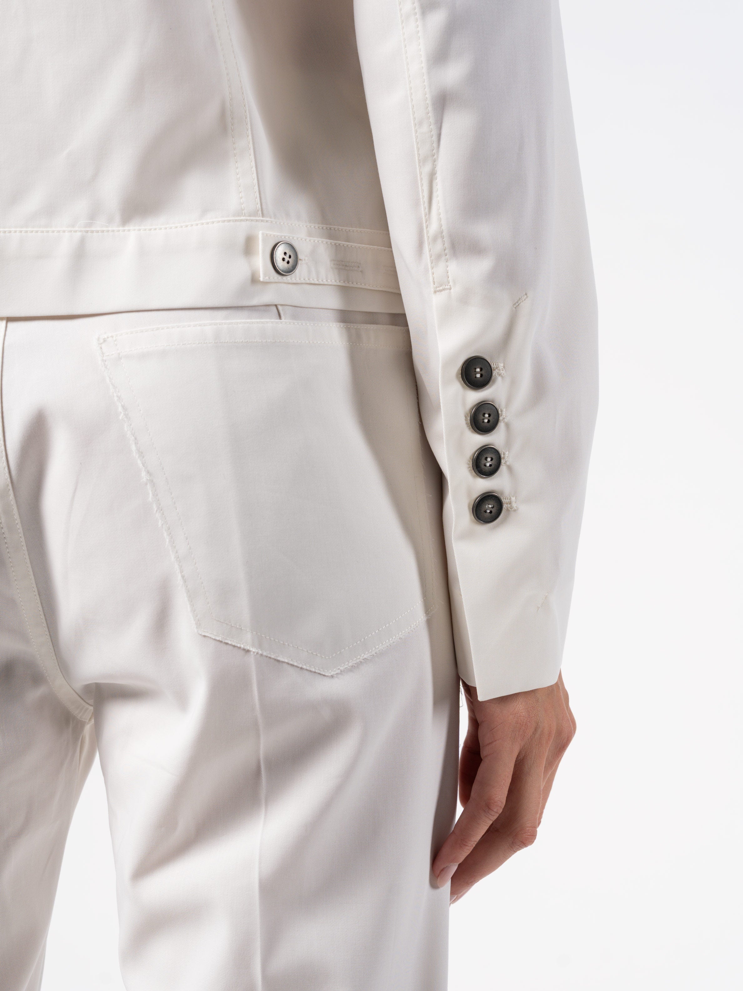 Cropped Structured Jacket - INN7