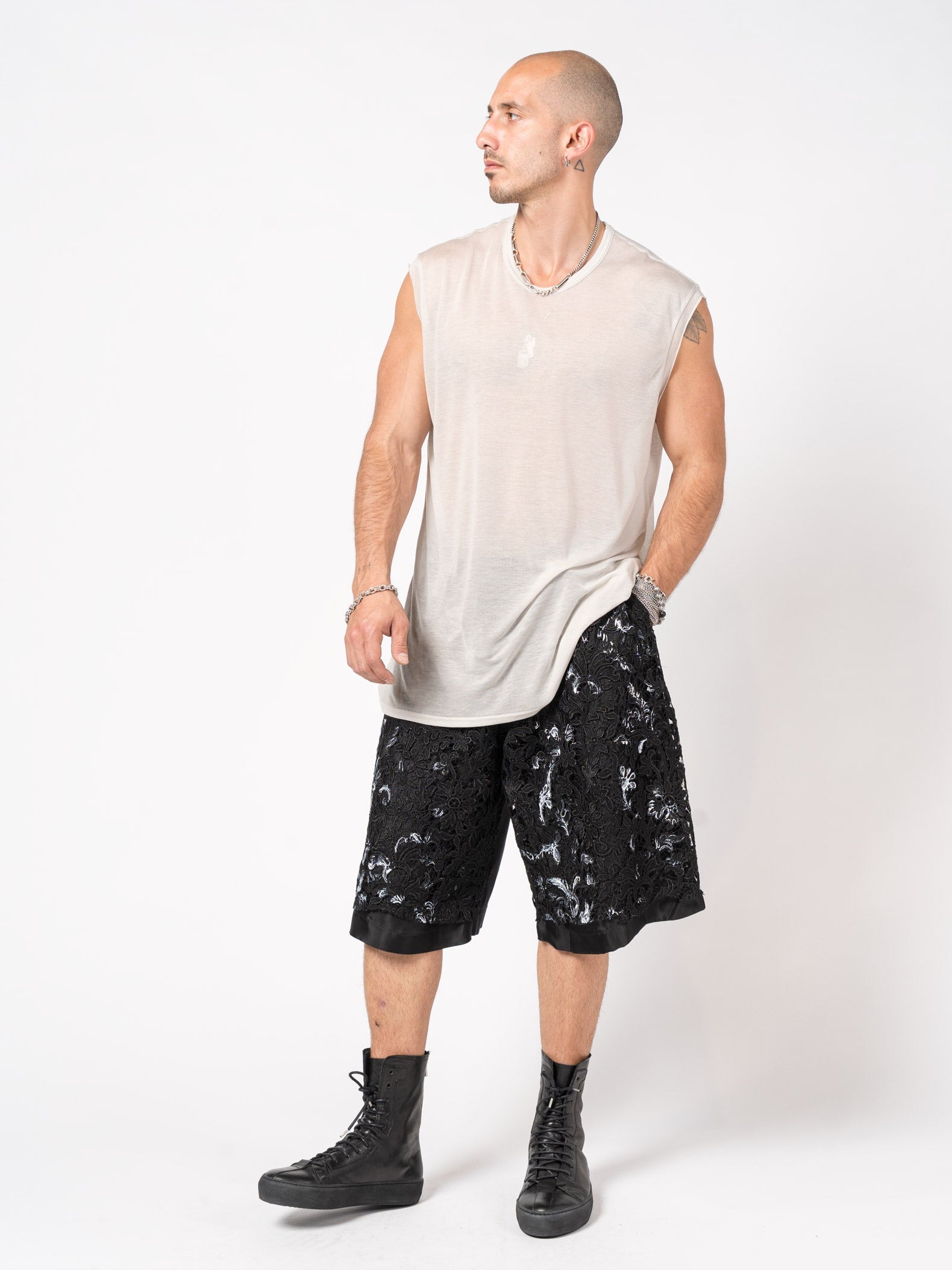 Embroidered Lace Panel Shorts - INN7