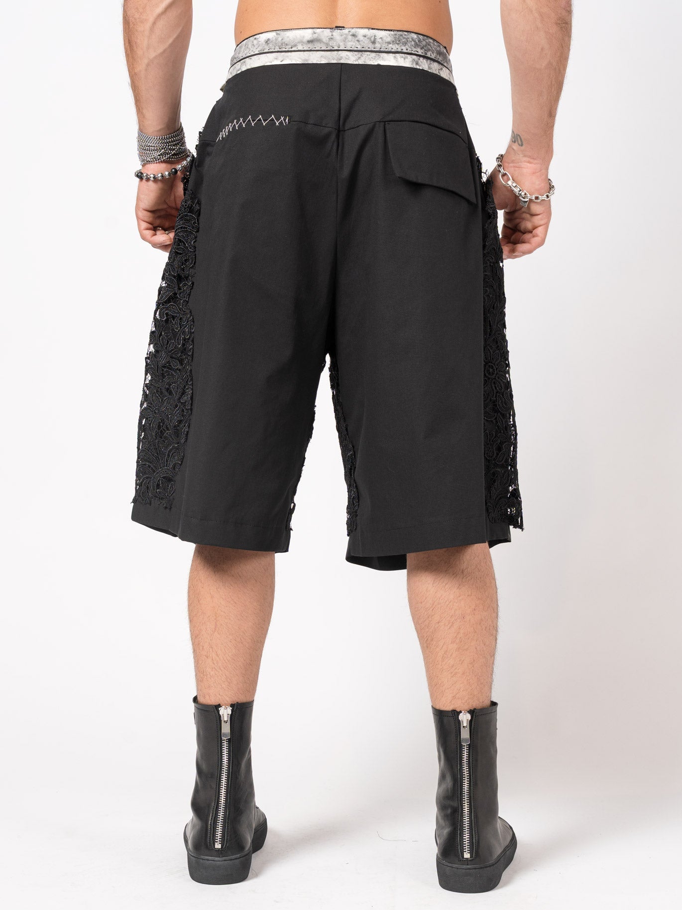 Embroidered Lace Panel Shorts - INN7