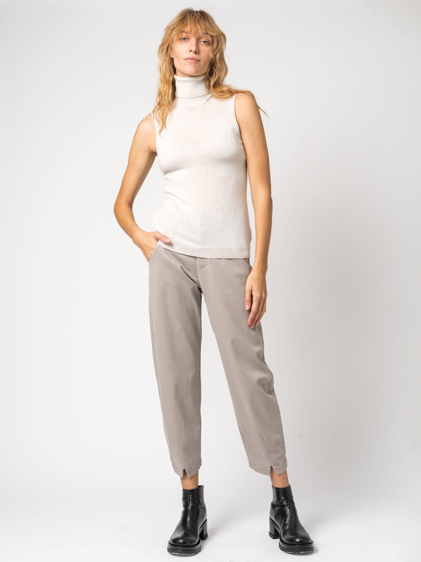 Sleeveless Cashmere Turtleneck Knit - INN7