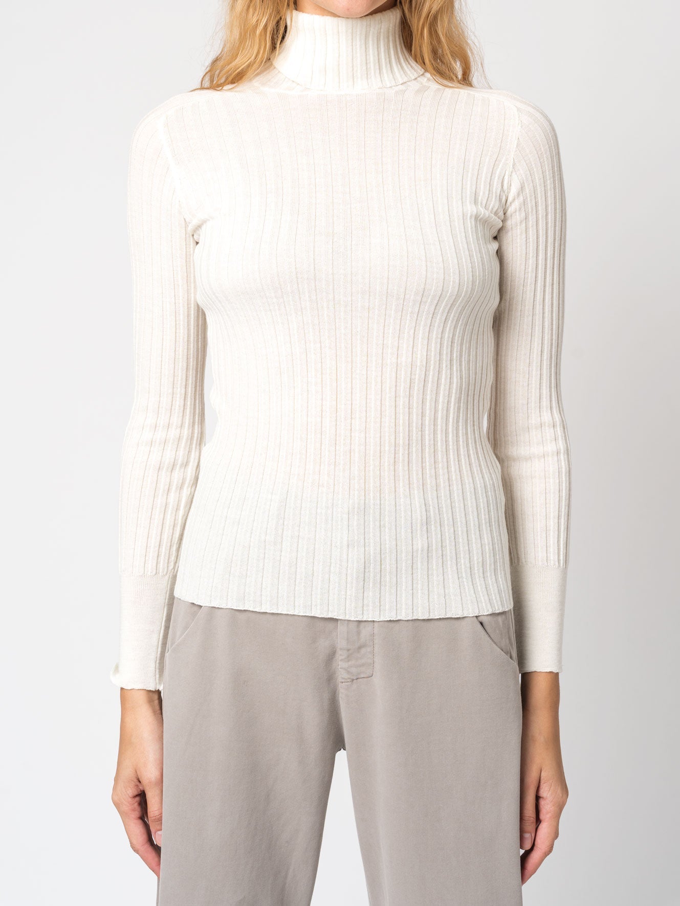 Turtleneck Ribbed Extrafine Wool Knit - INN7