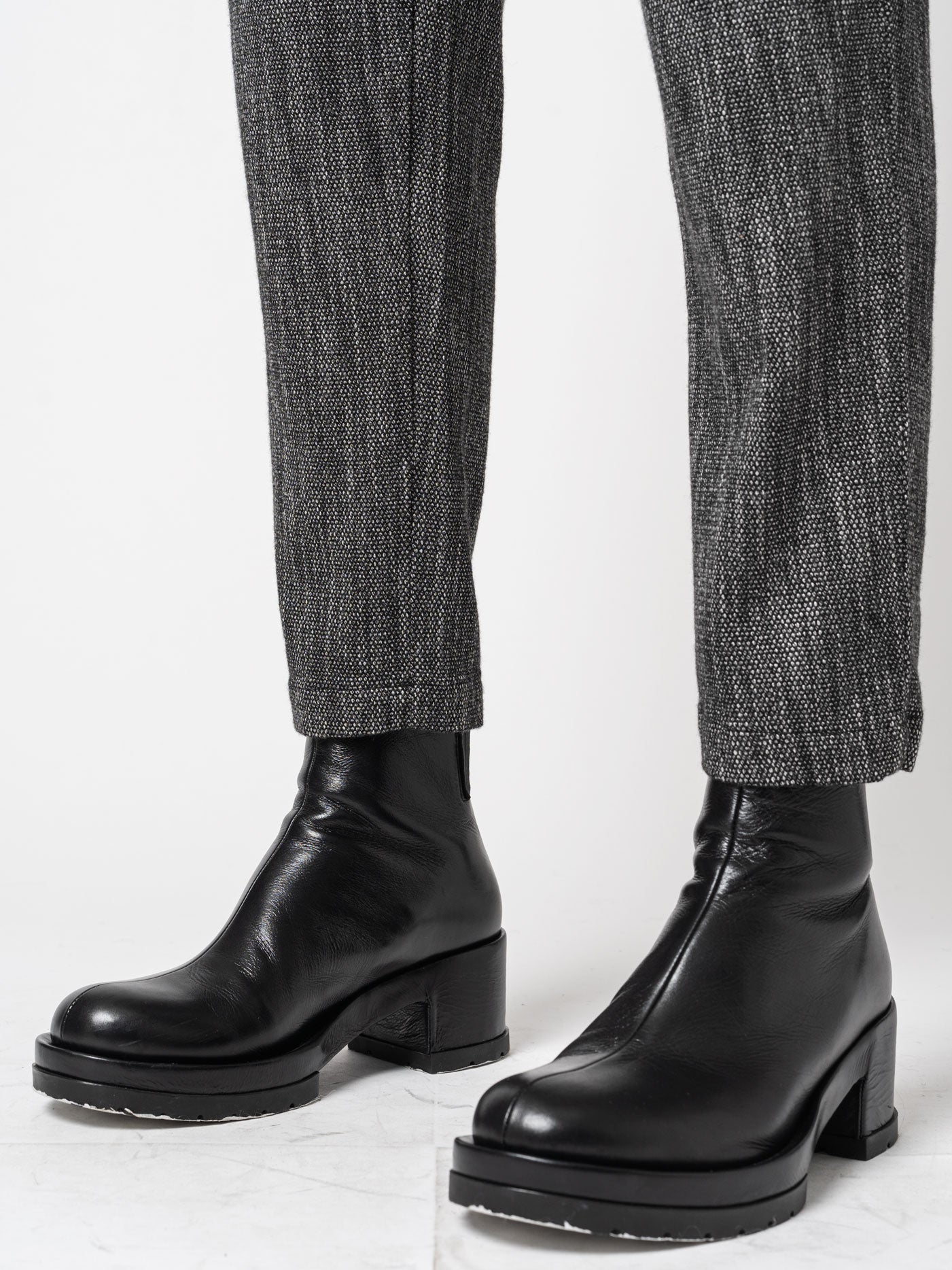 Comfort Fit Trousers - INN7