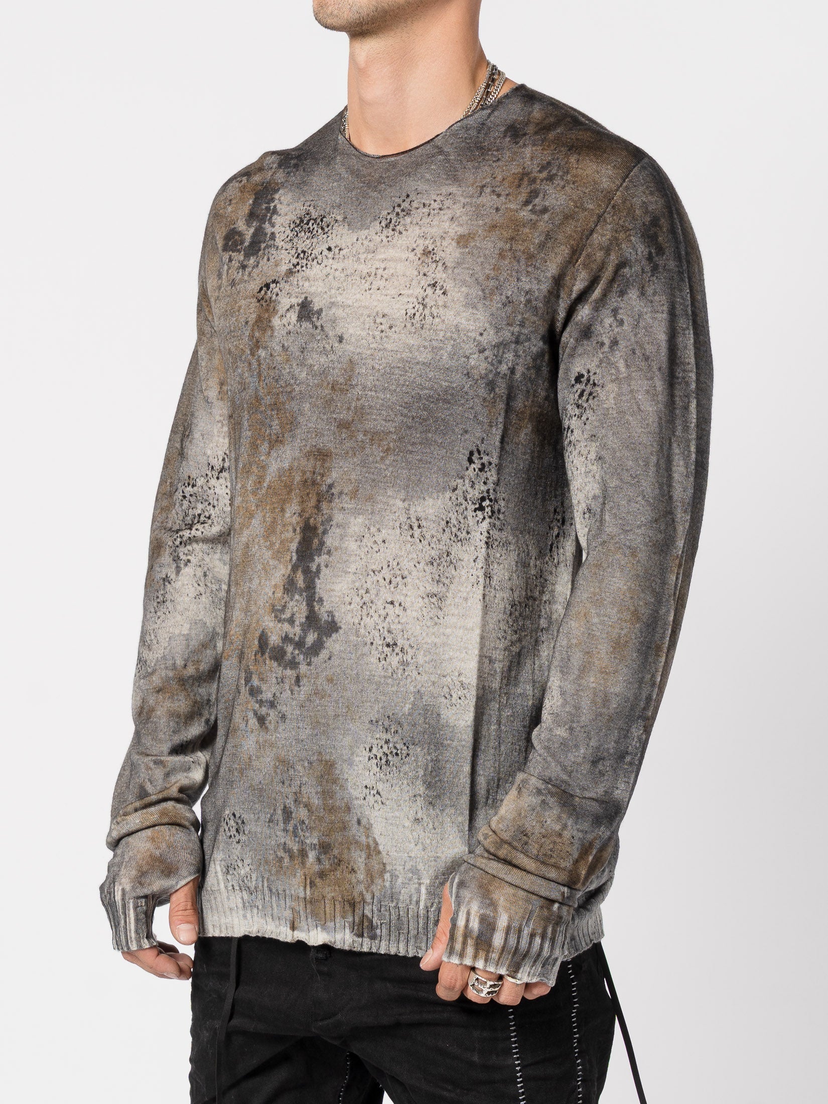 Light Wool Knit with Salt Treatment