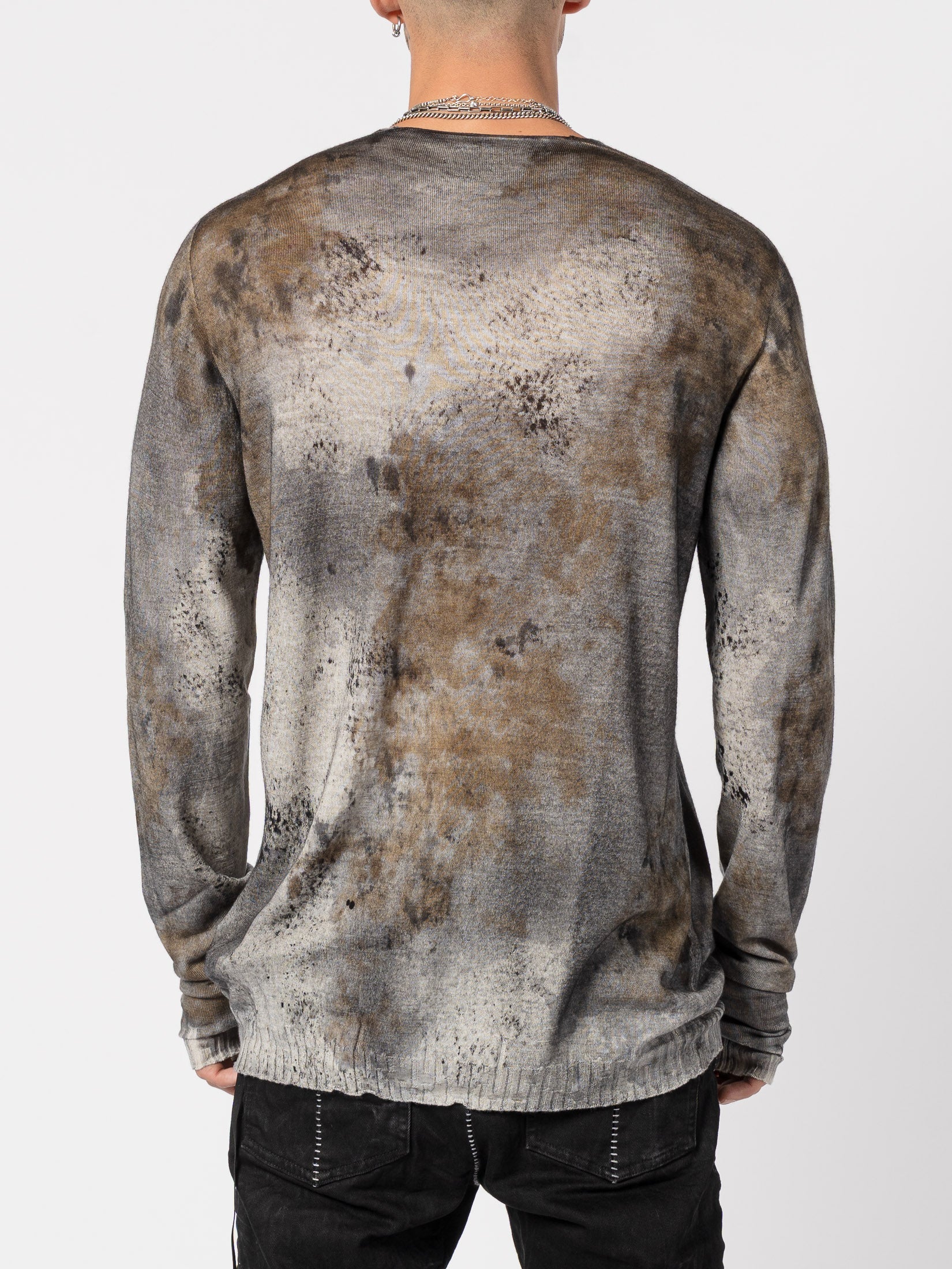 Light Wool Knit with Salt Treatment