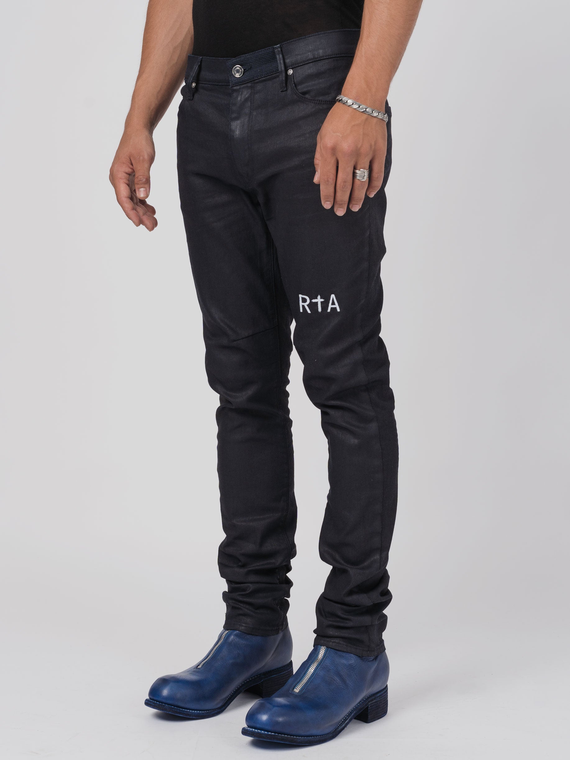 Skinny Jeans with White Embroidery - INN7