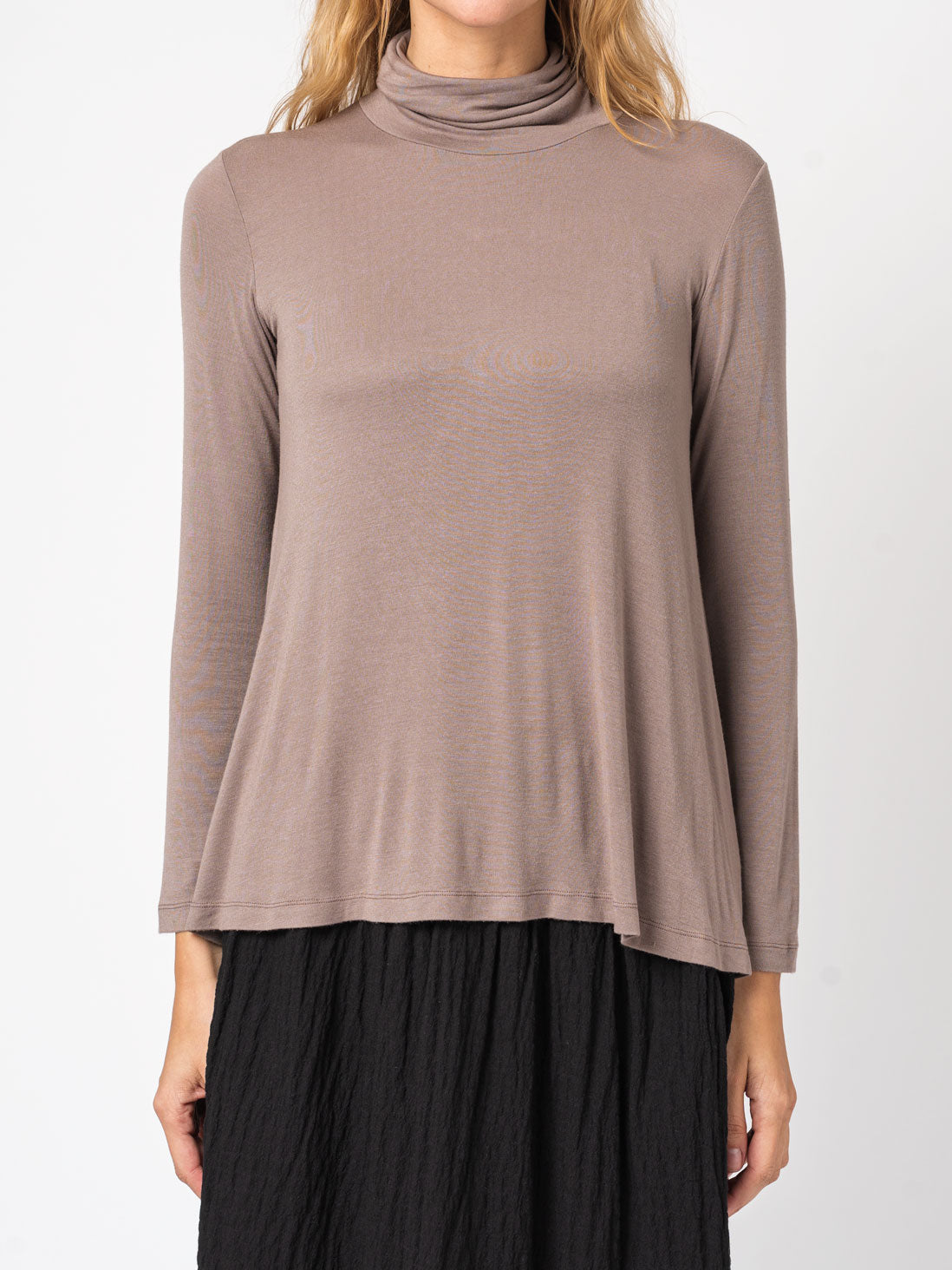 Flared Turtleneck Shirt - INN7