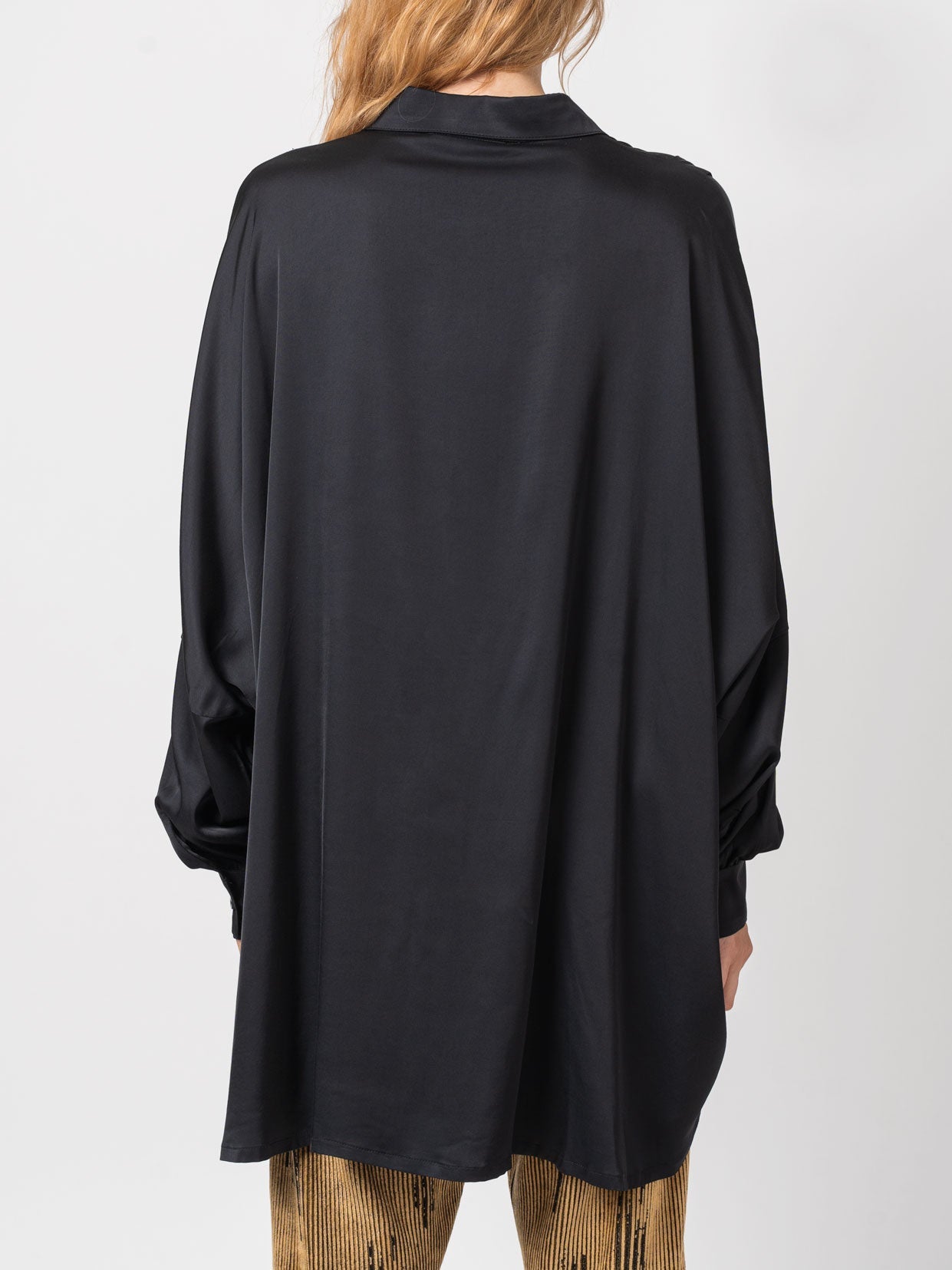 Oversized Button-Up Shirt - INN7