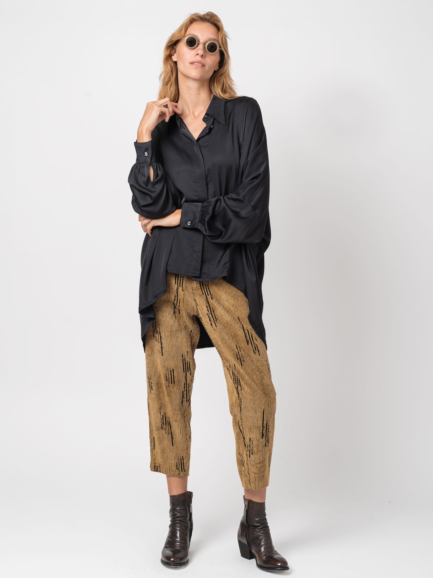 Oversized Button-Up Shirt - INN7