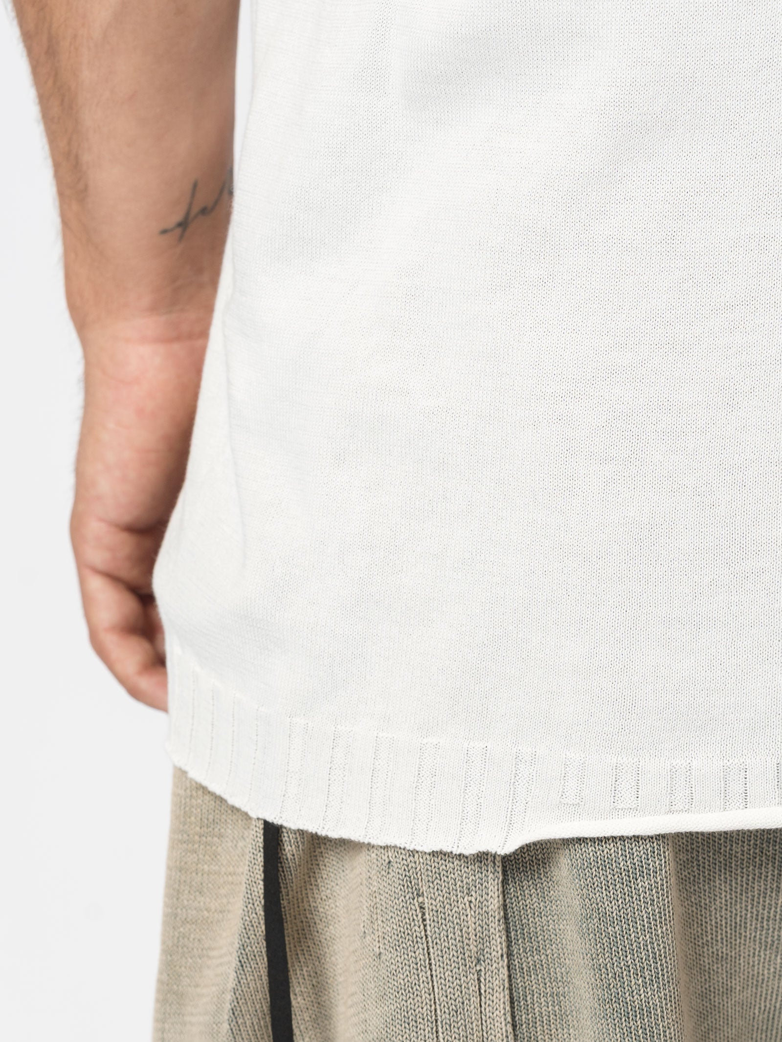 Center Stitch Knit Tee - INN7