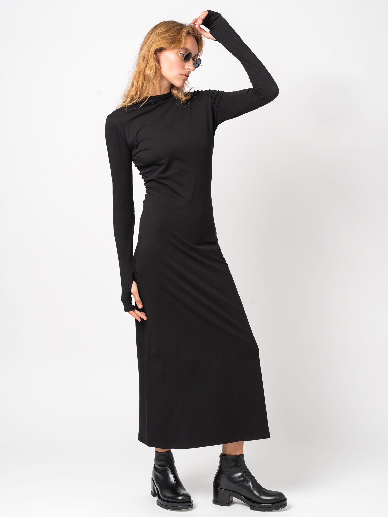 Minimalist Long Sleeve Midi Dress - INN7