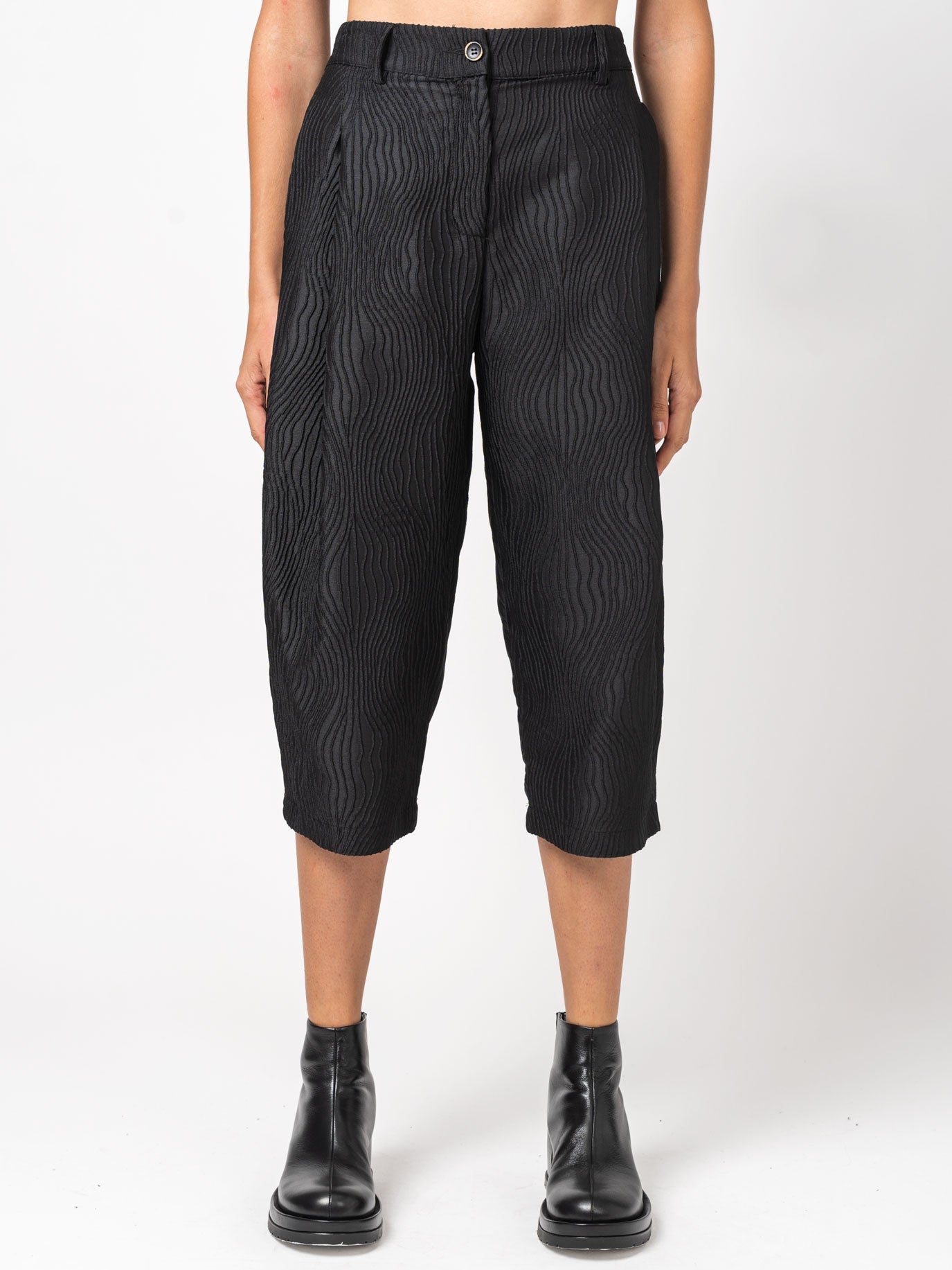 Textured Short Pants - INN7