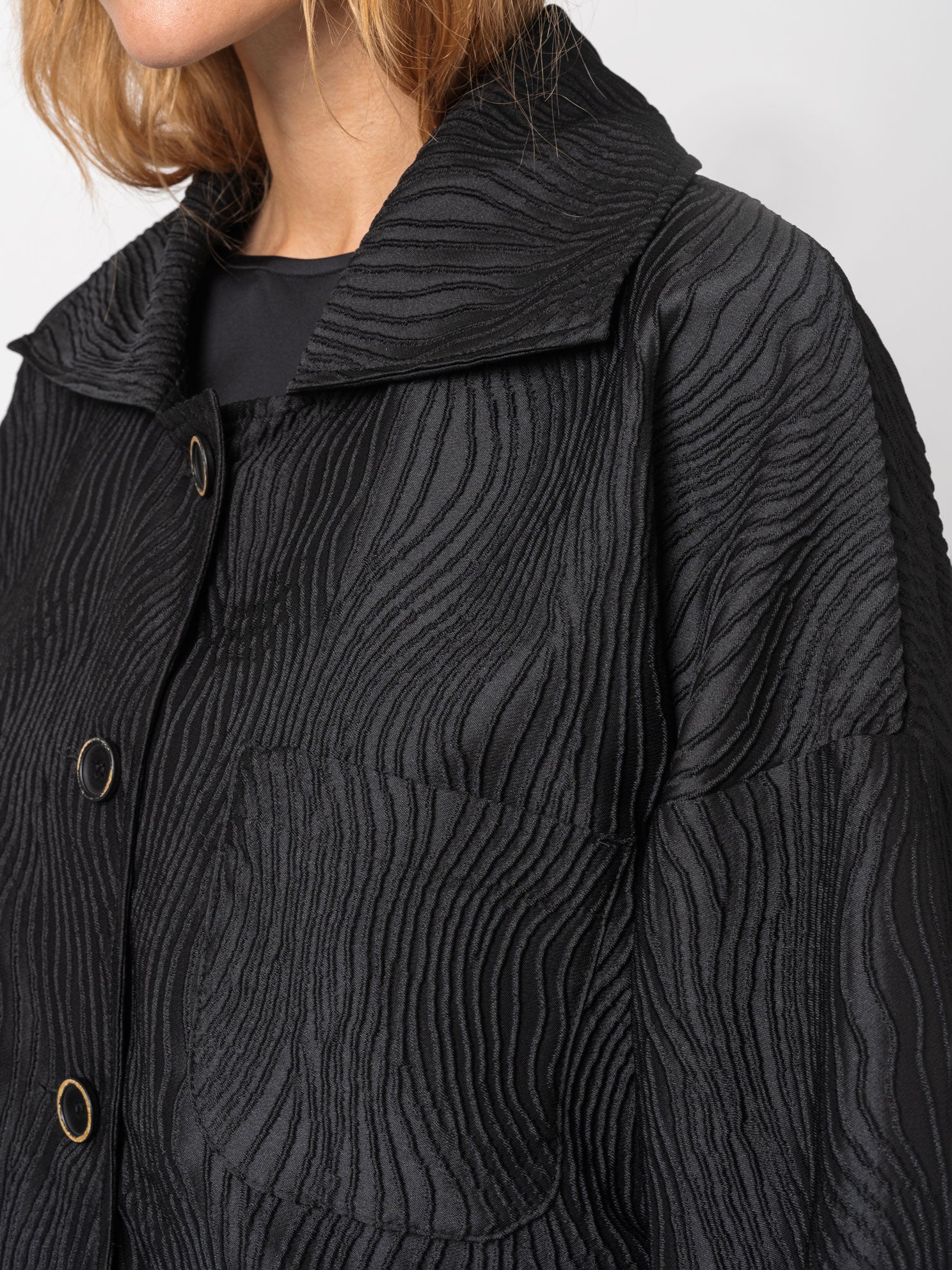 Textured Short Jacket - INN7