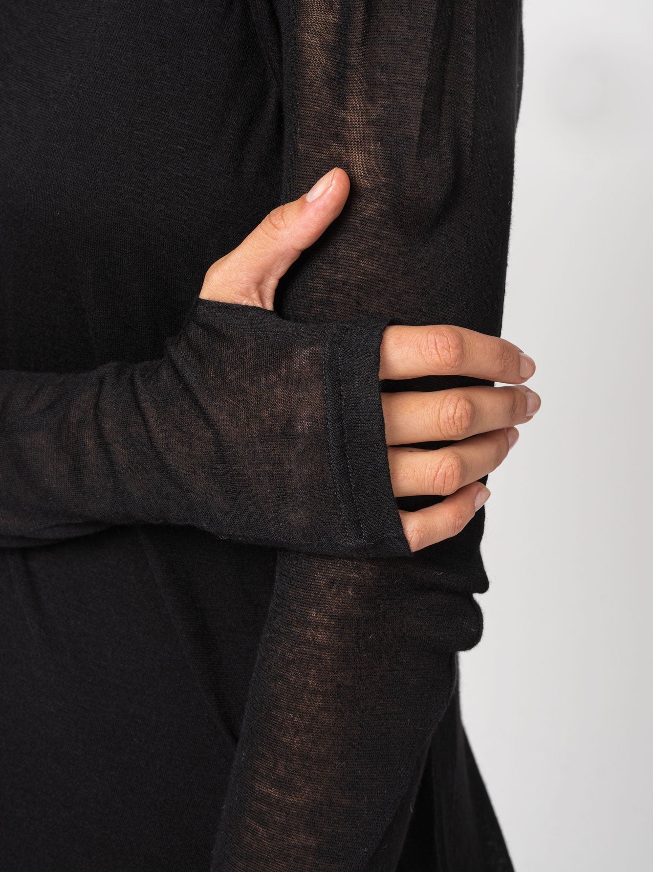 Light High Neck Sweater - INN7