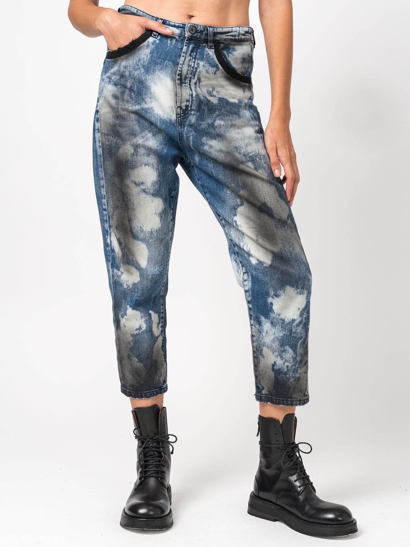 Boy Blue Dirty Jeans - INN7