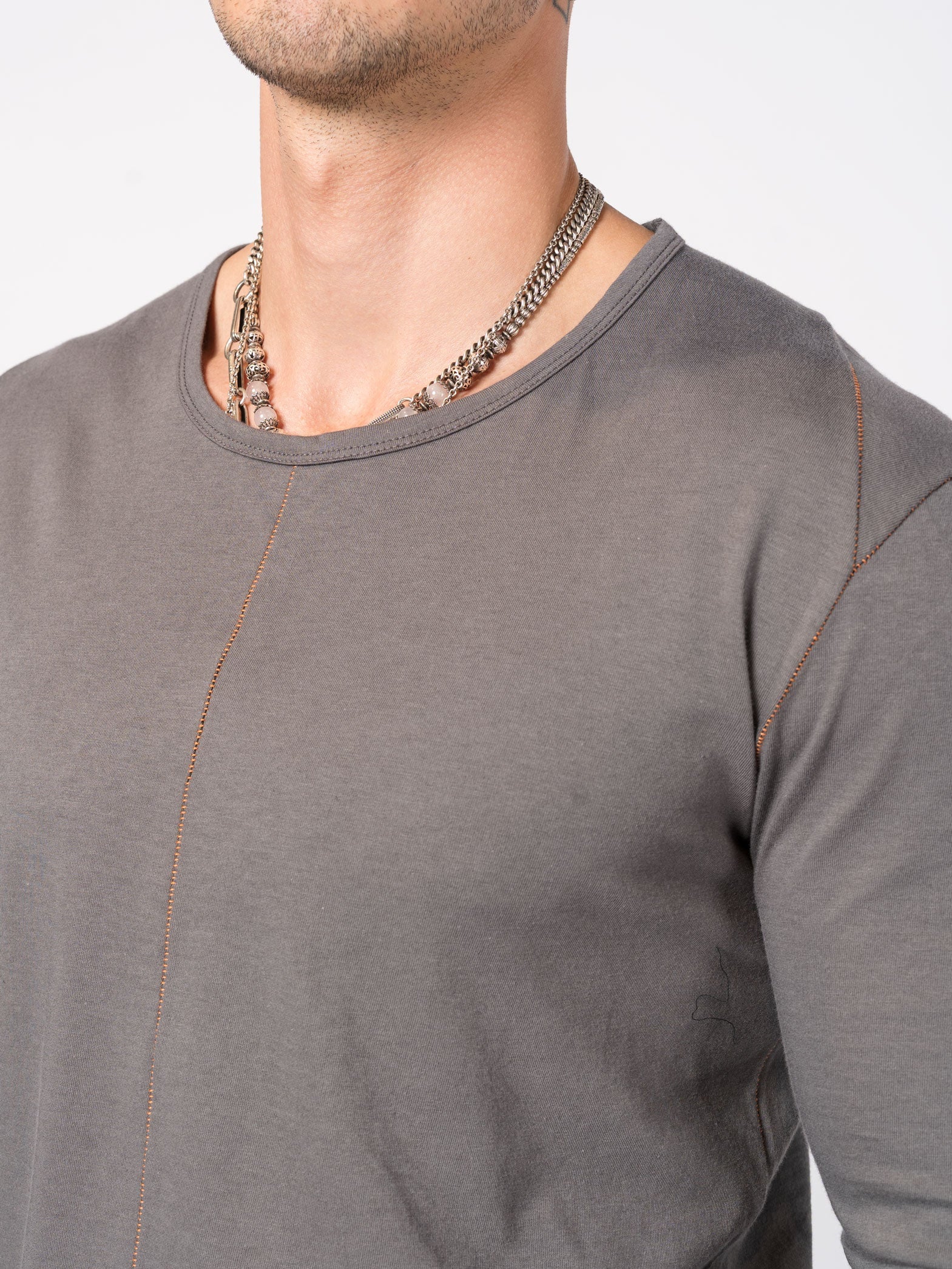 Long-Sleeve T-Shirt with Contrast Stitching - INN7