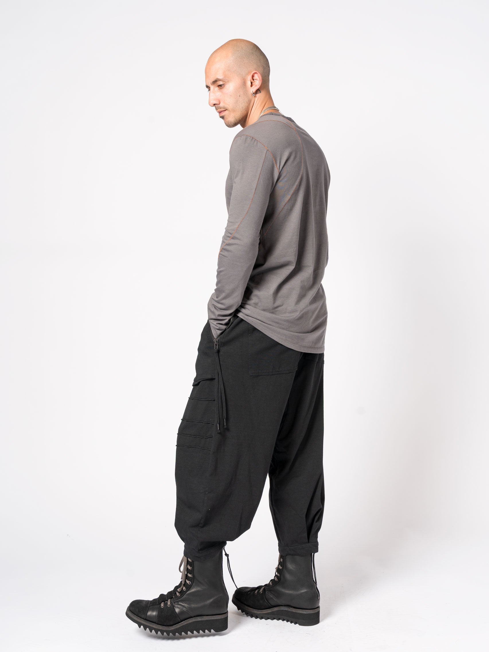 Long-Sleeve T-Shirt with Contrast Stitching - INN7
