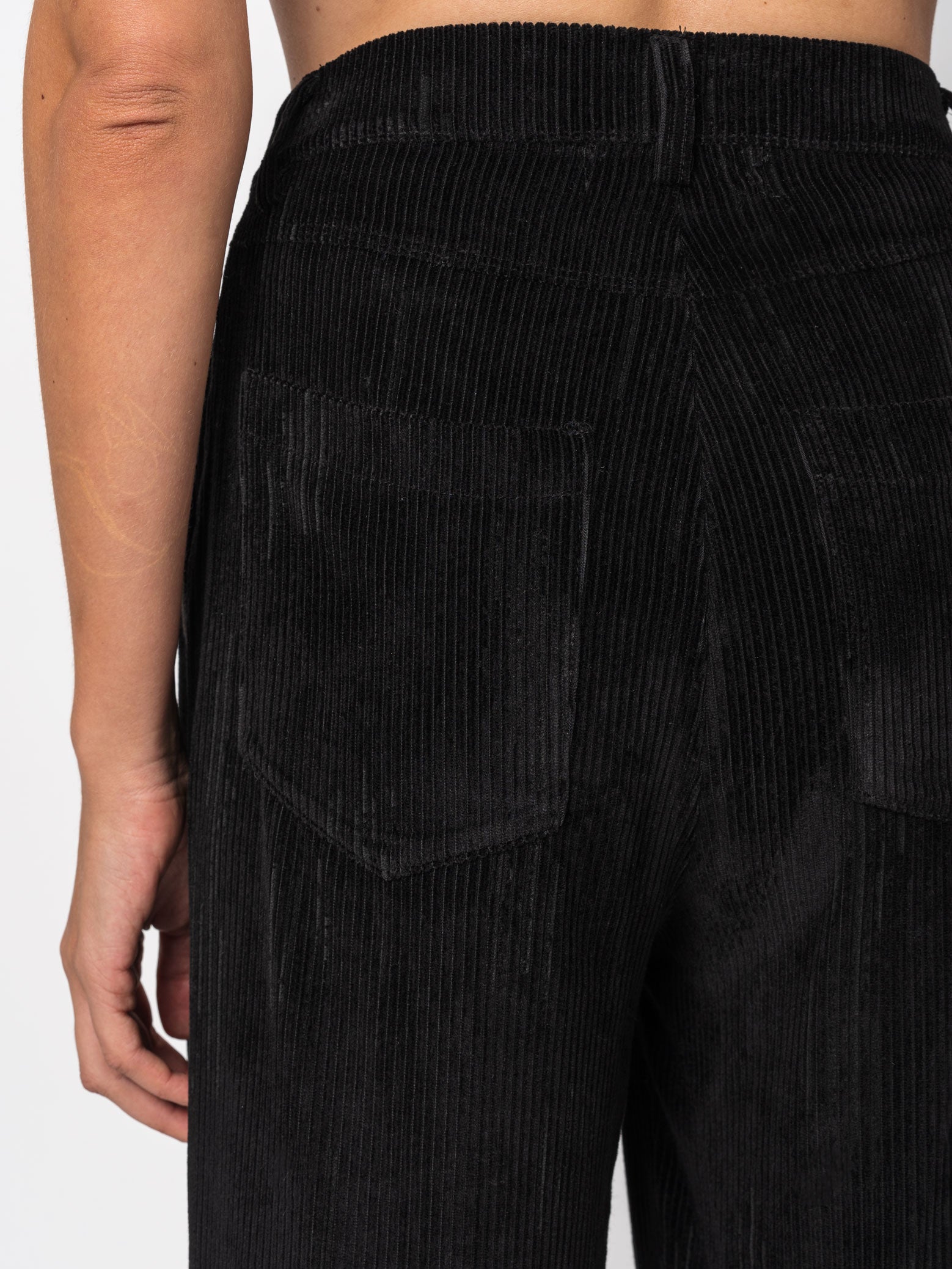 Wide-Leg Corduroy Pants - INN7