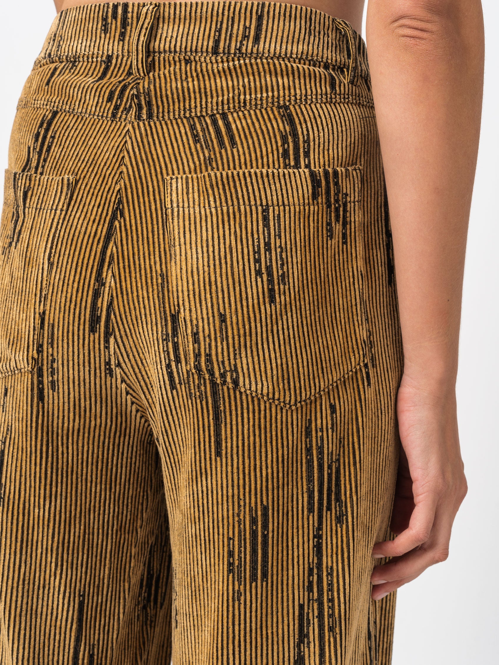 Wide-Leg Corduroy Pants - INN7