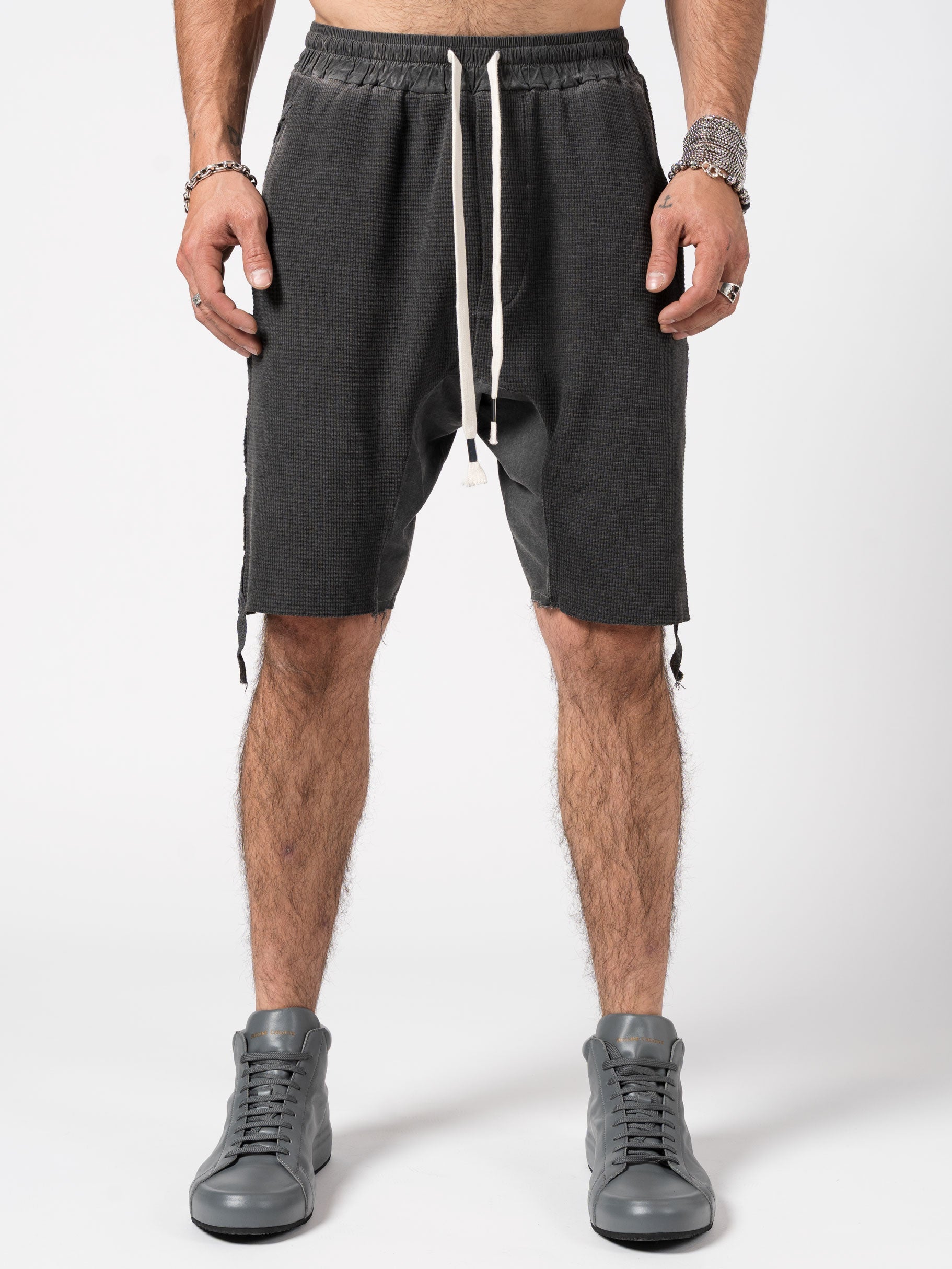 Textured Drop-Crotch Shorts - INN7