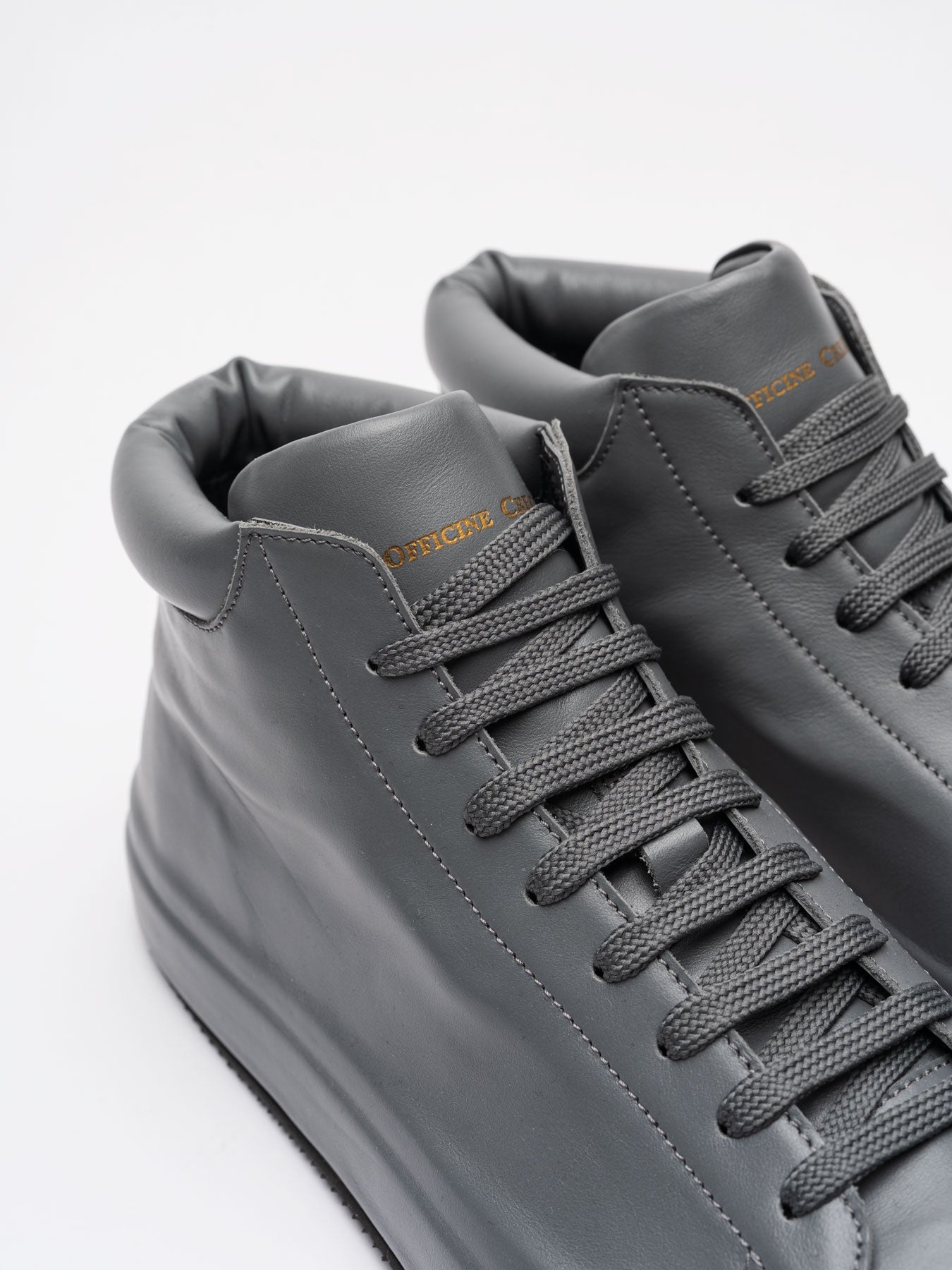 High-Top Leather Sneakers - INN7