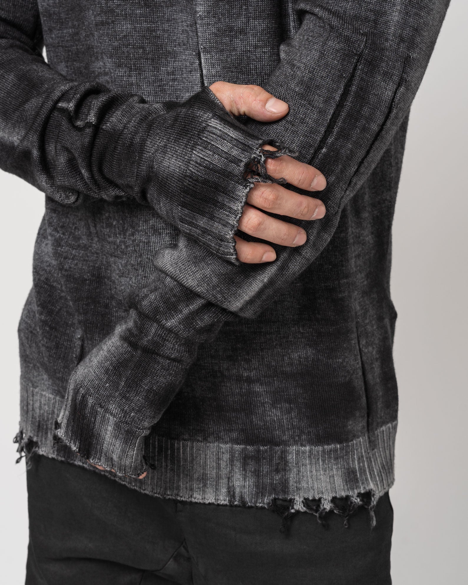 Distressed Wool Sweater - INN7