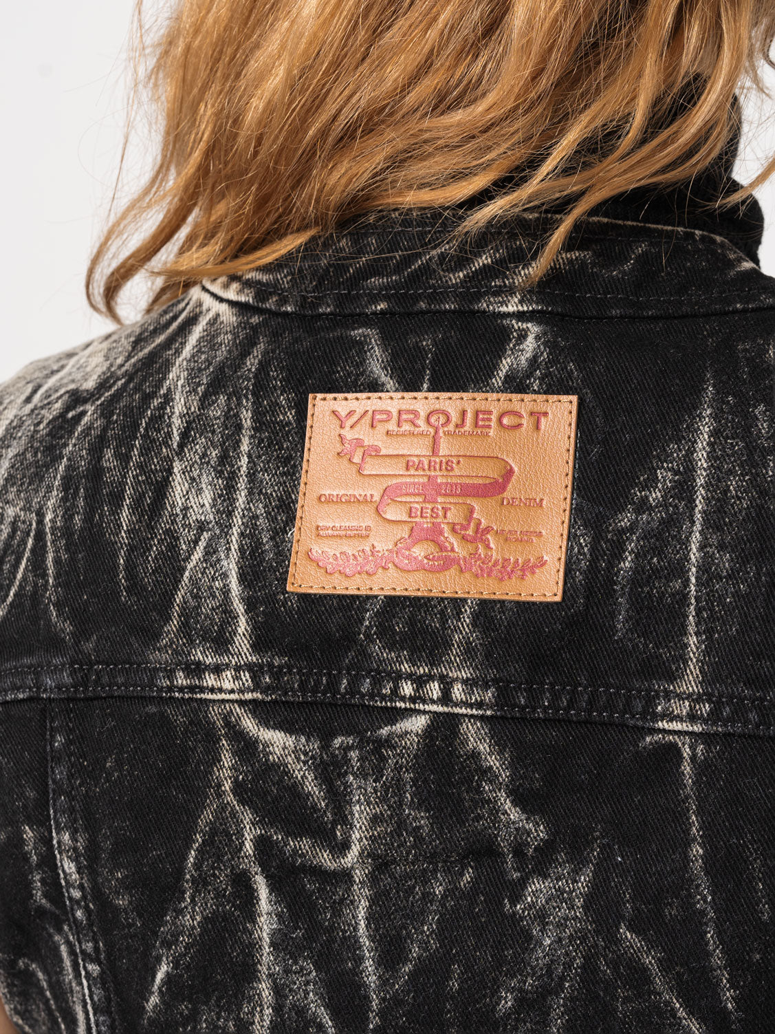 Whiskering-Effect Vest - INN7